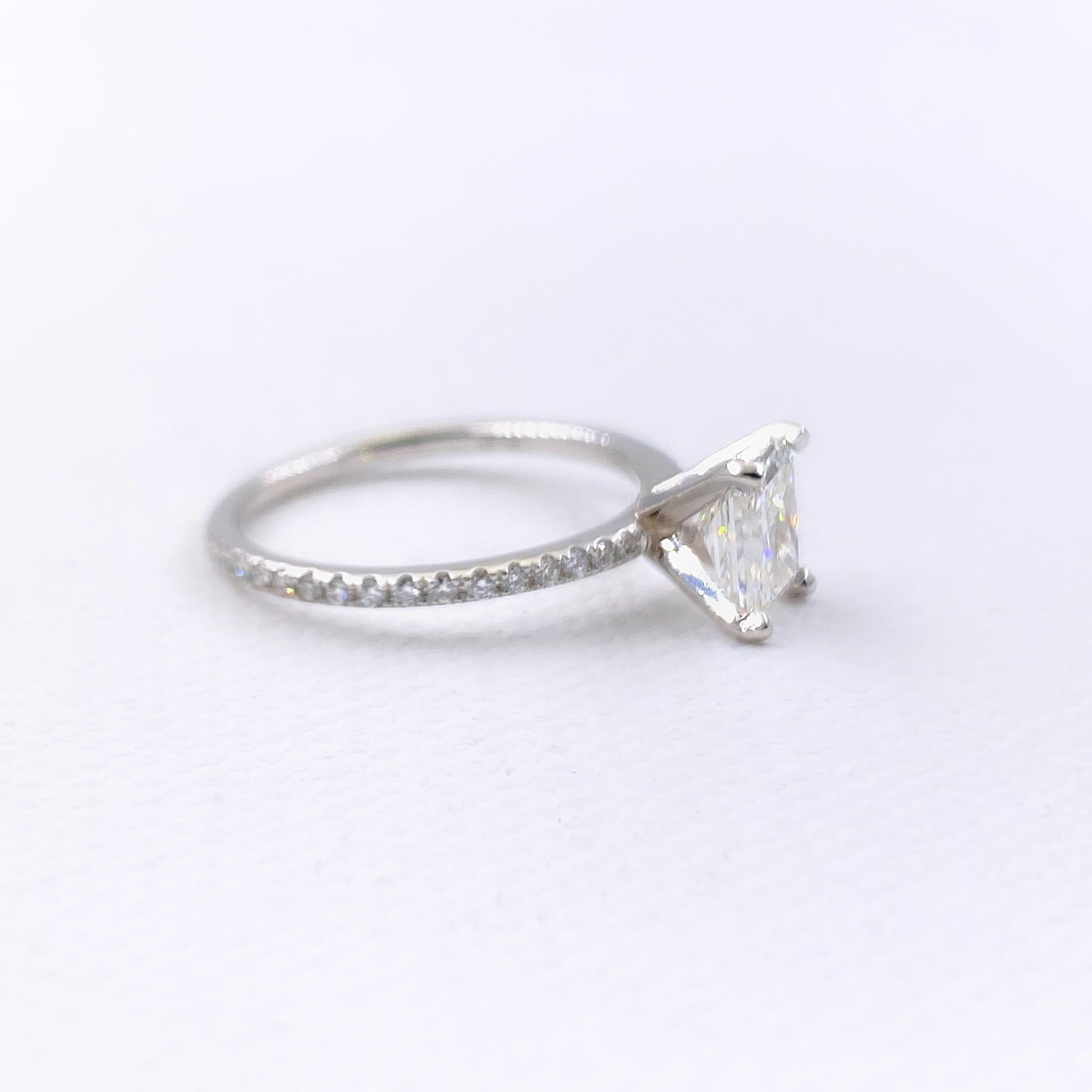 Robbins Bros FOREVERMARK Radiant Diamond Engagement Ring 1.45 Carat For Sale 1