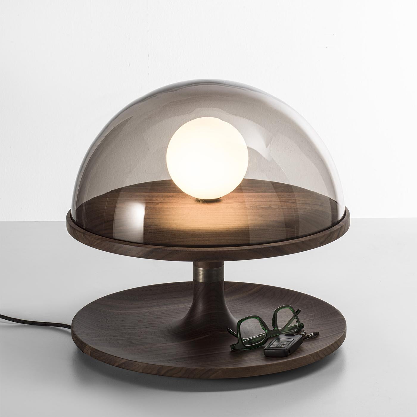 Effet bronze Lampe à poser Robby en noyer en vente