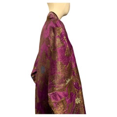 Coates in broccato di seta della metà del XIX secolo