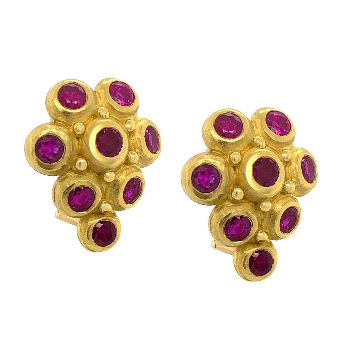 Signed By: Roberge 
Metal: 22K Yellow Gold
Condition: Excellent
Gemstone: Ruby
Ruby Weight: 4 CT
Length: 0.75 inches
Total Item Weight: 20.4 g