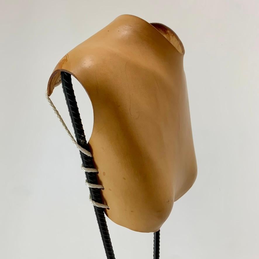 Leather Robert A. Wettstein Valet Stand, 1986, Anthologie Quartet Edition, Germany. For Sale