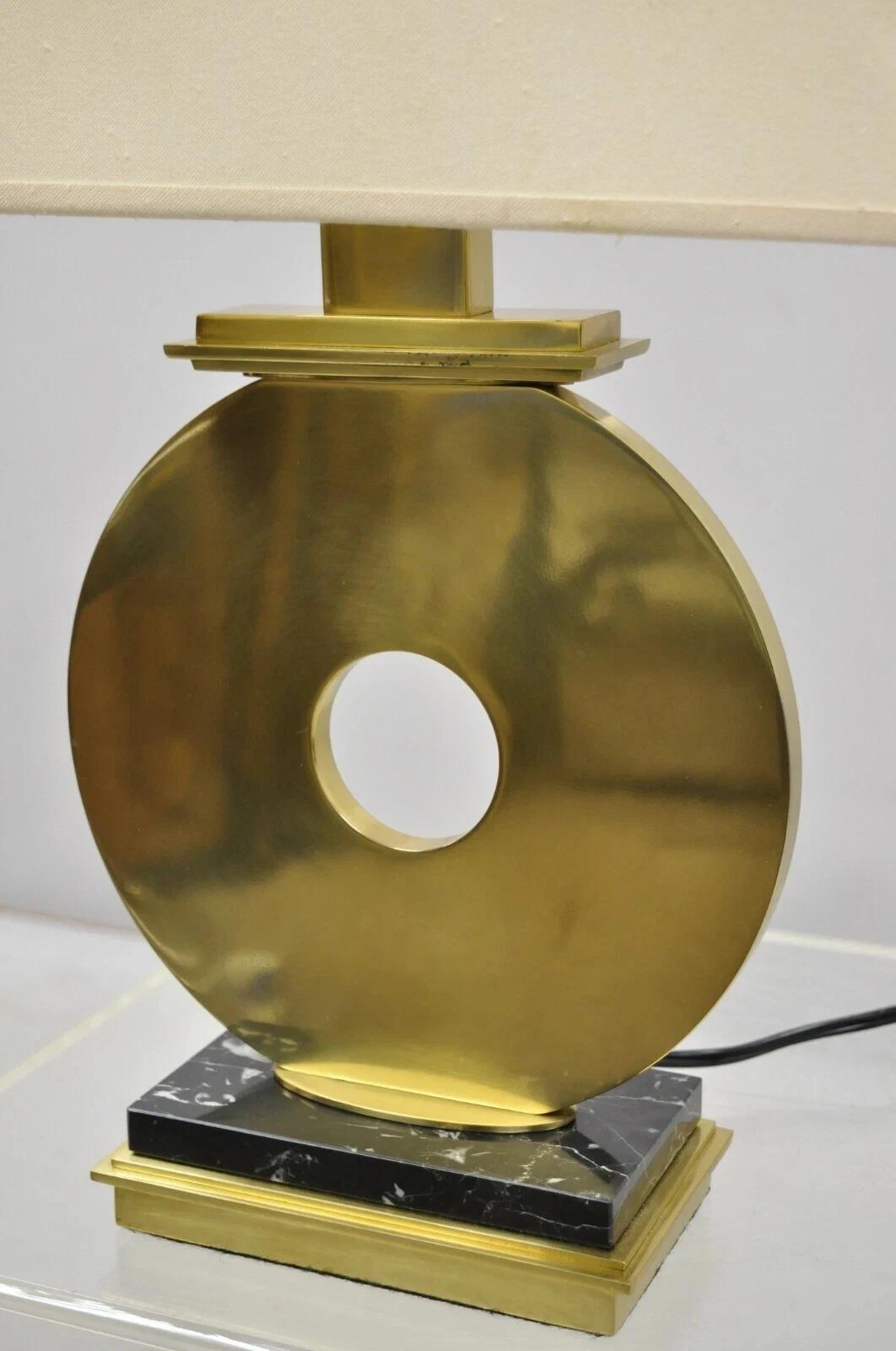 Robert Abbey Tic-Tac-Toe Bronze Brass Ring Marble Base Table Lamp w/ Shade en venta 3