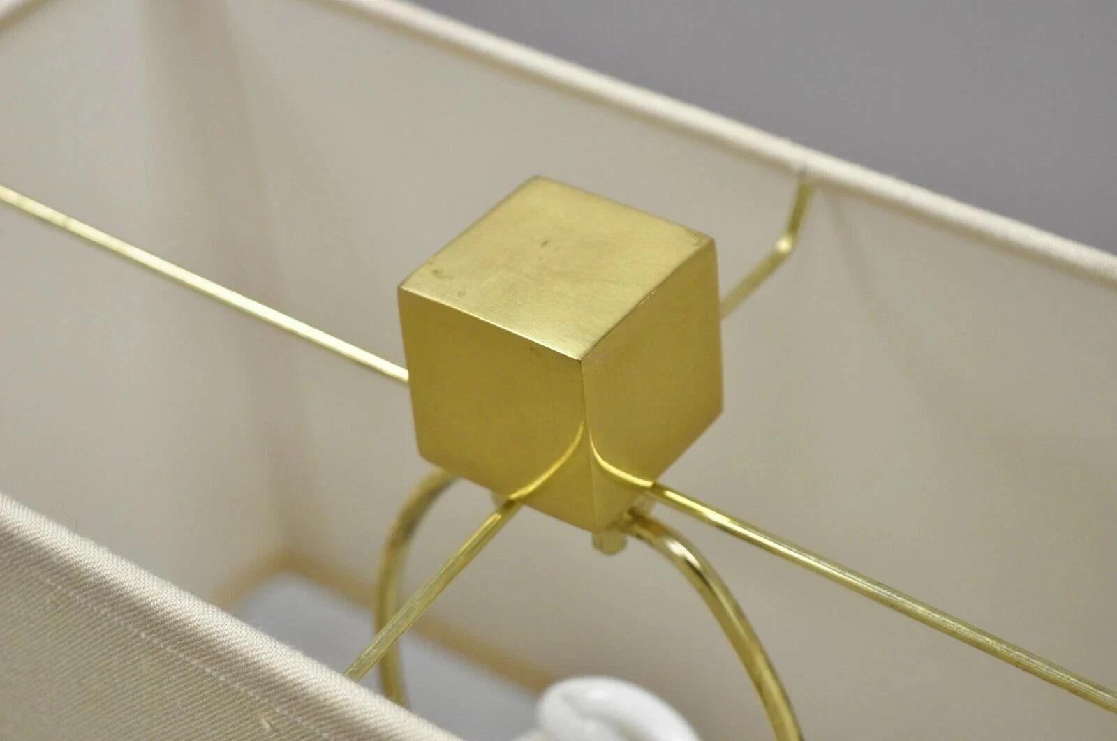 Robert Abbey Tic-Tac-Toe Bronze Brass Ring Marble Base Table Lamp w/ Shade en Bueno estado para la venta en Philadelphia, PA