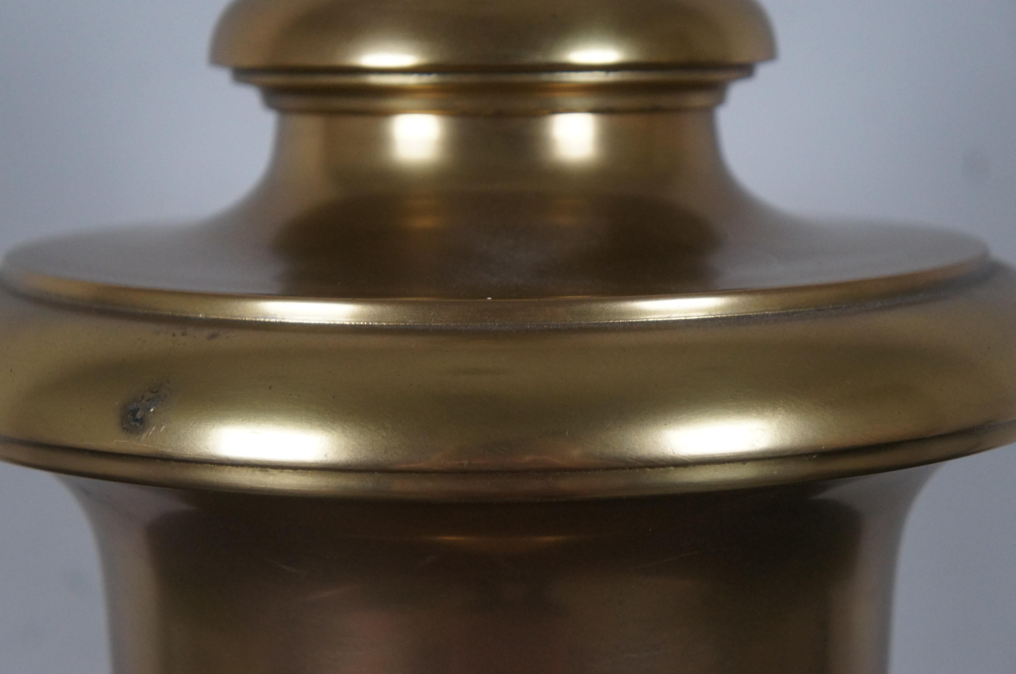 20th Century Robert Abbey Traditional Templeton Brass Classic Trophy Urn Table Lamp 7102G