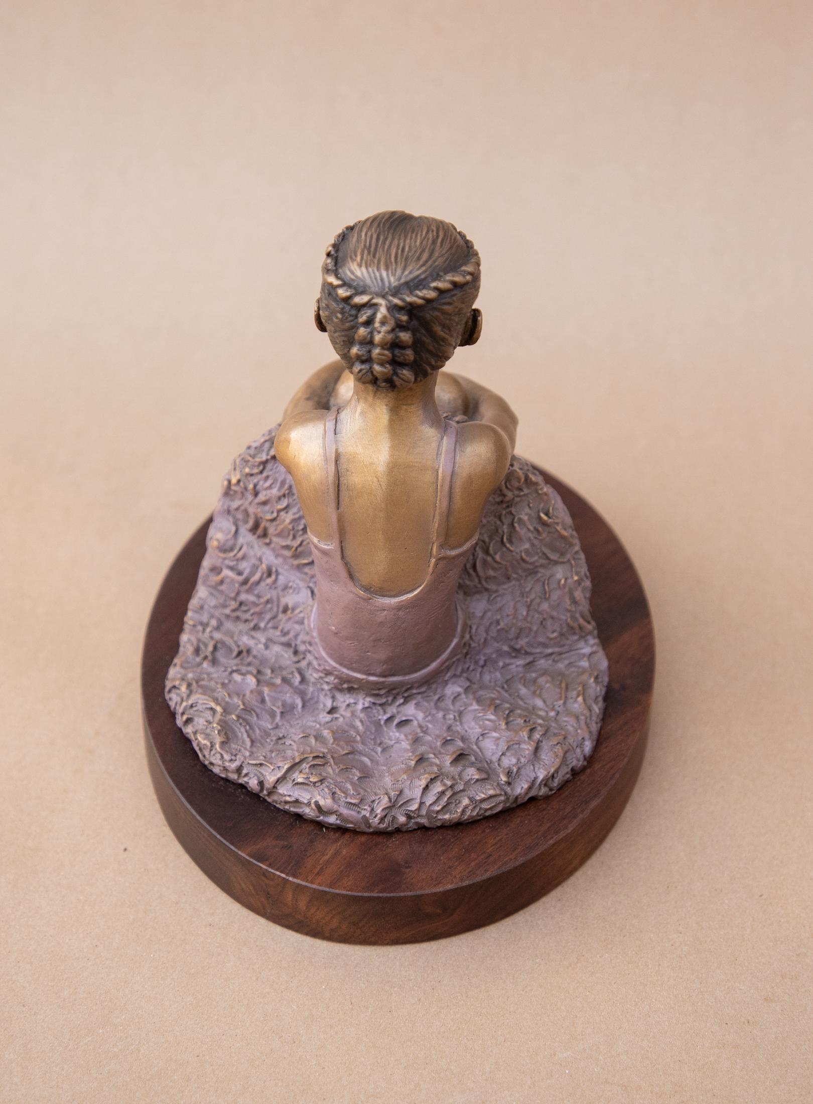 Firmato/inscritto dall'artista sulla base inferiore in bronzo con un numero di edizione.
2/20