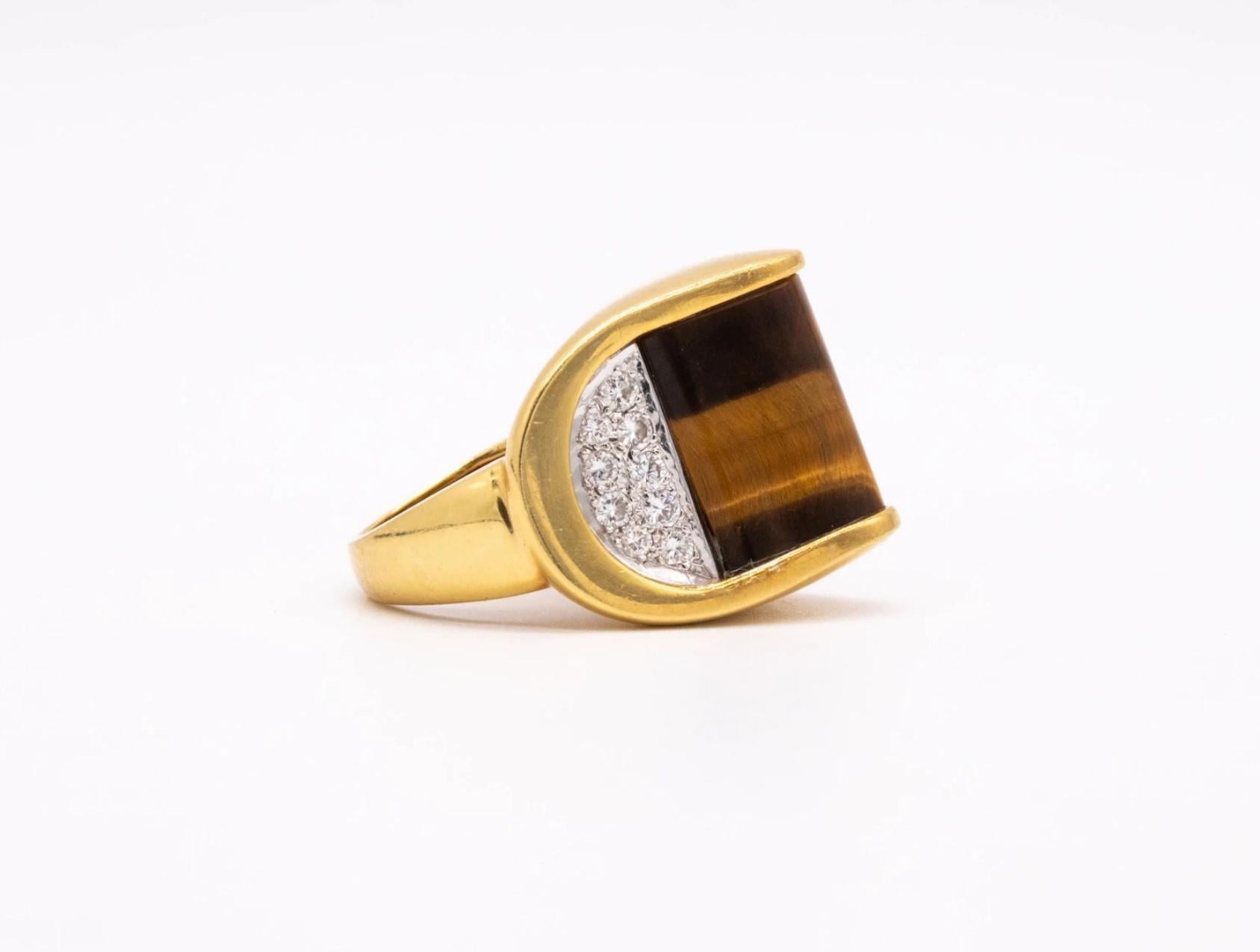 Modernist Robert Altman 1970 New York Geometric Ring 18Kt Gold 20.75 Diamonds & Tiger Eye For Sale