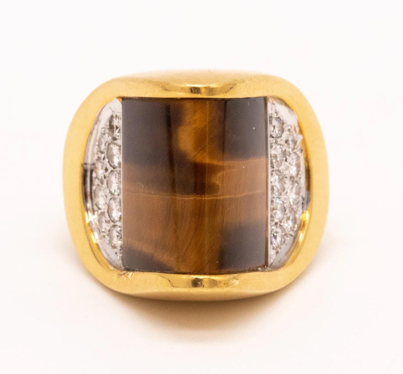 Mixed Cut Robert Altman 1970 New York Geometric Ring 18Kt Gold 20.75 Diamonds & Tiger Eye For Sale