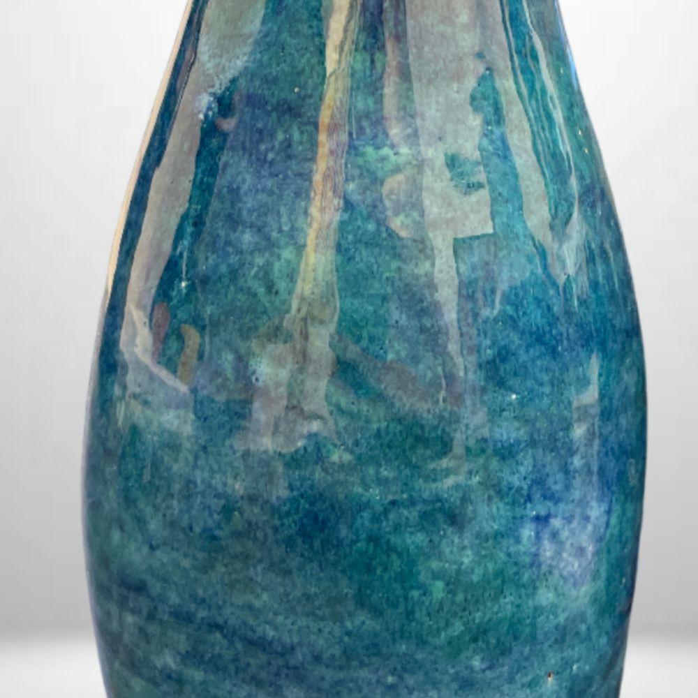 Bouteille bleu - Sculpture by Robert & Jean Cloutier