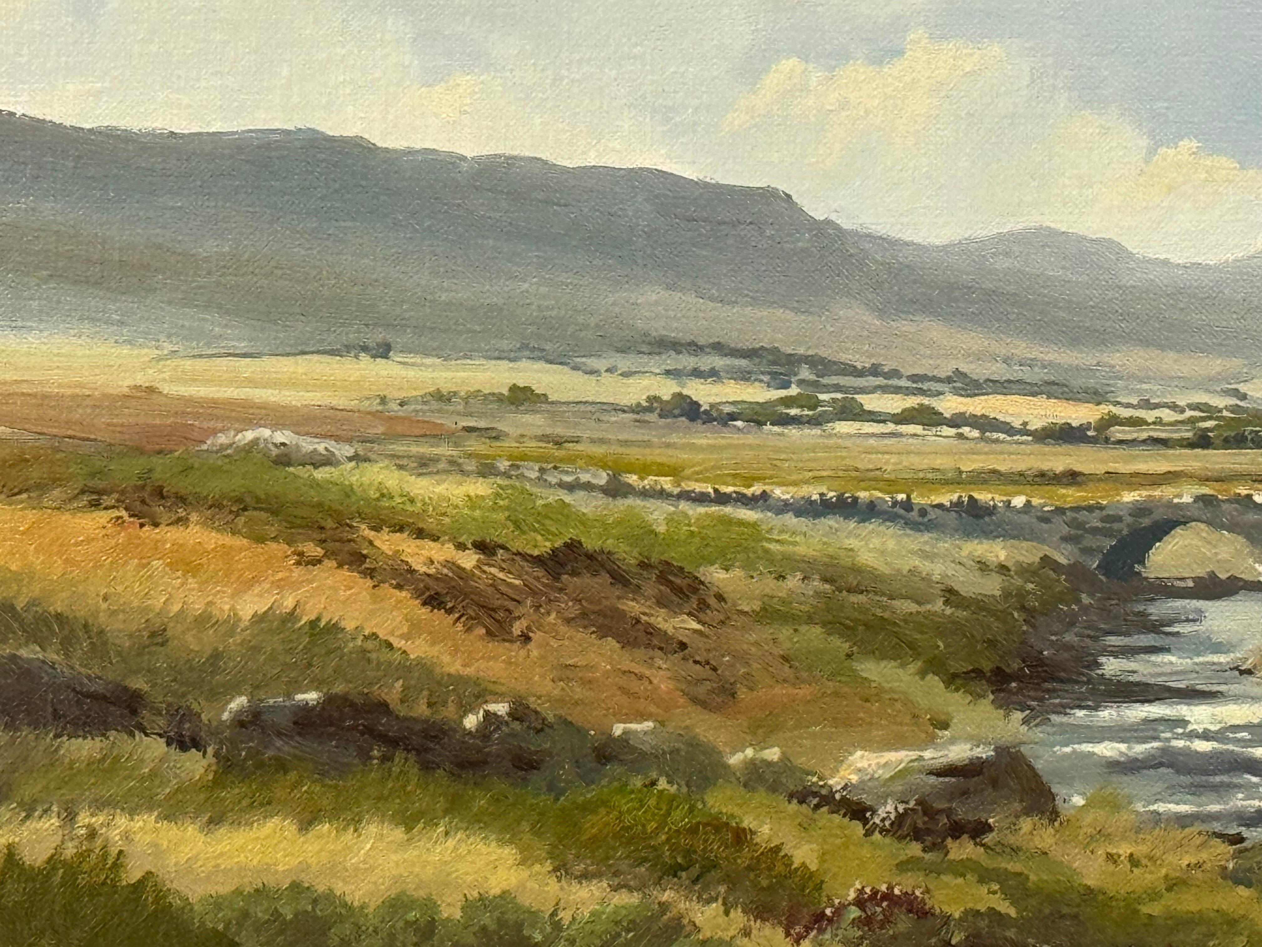 Pintura de cabañas de montaña junto a un río en Irlanda por un artista irlandés del siglo XX en venta 7