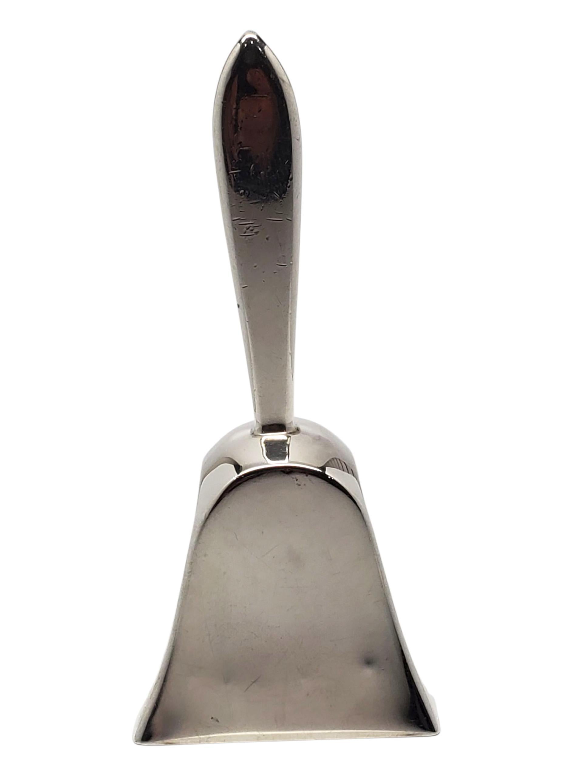 Contemporain Cloche de table en argent sterling de Robert The Silvers #22592 en vente