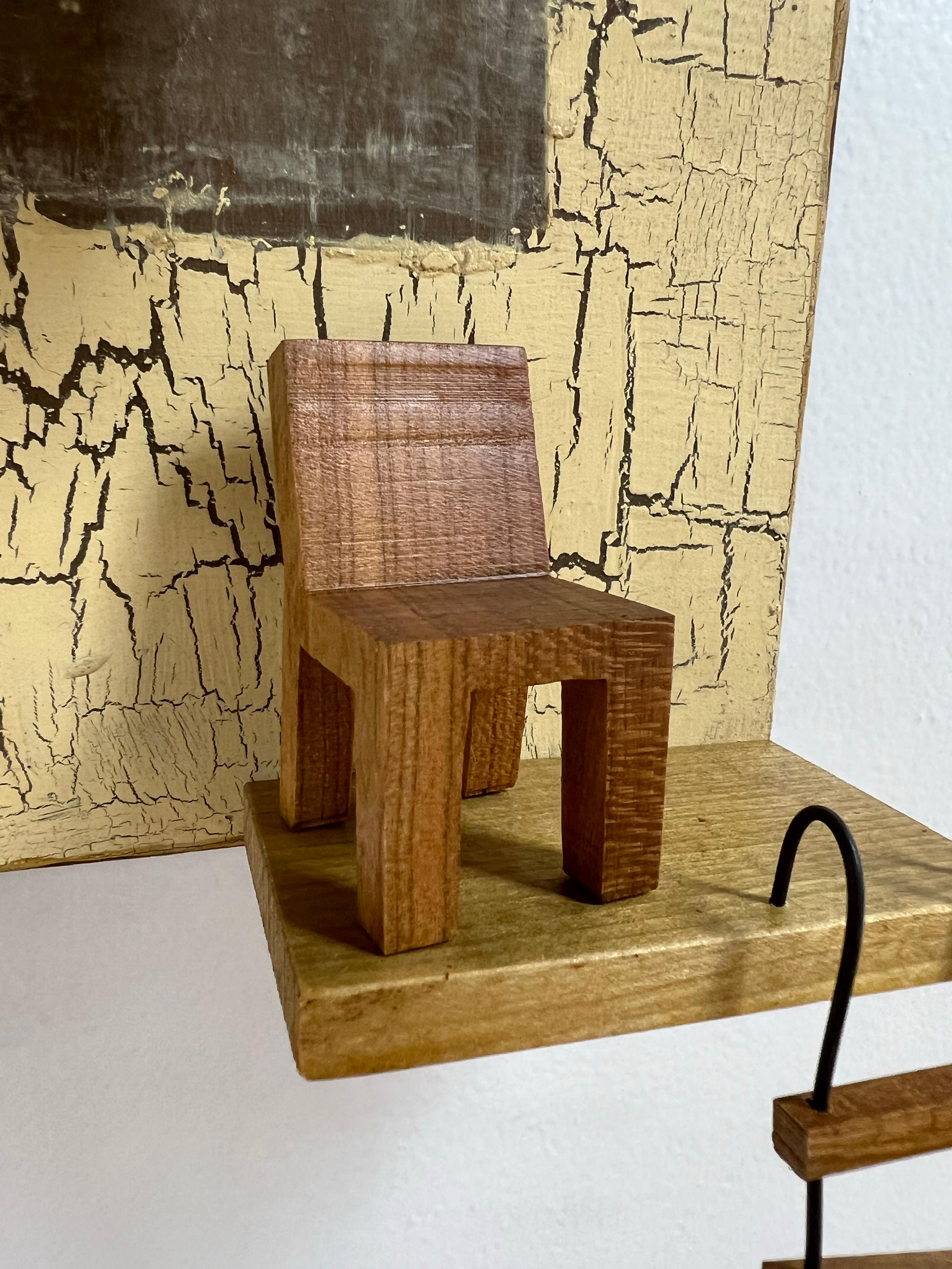 Sculpture House concettuale da parete Wood Sedia Scala Scuro Moody Match Brown Unico in vendita 2