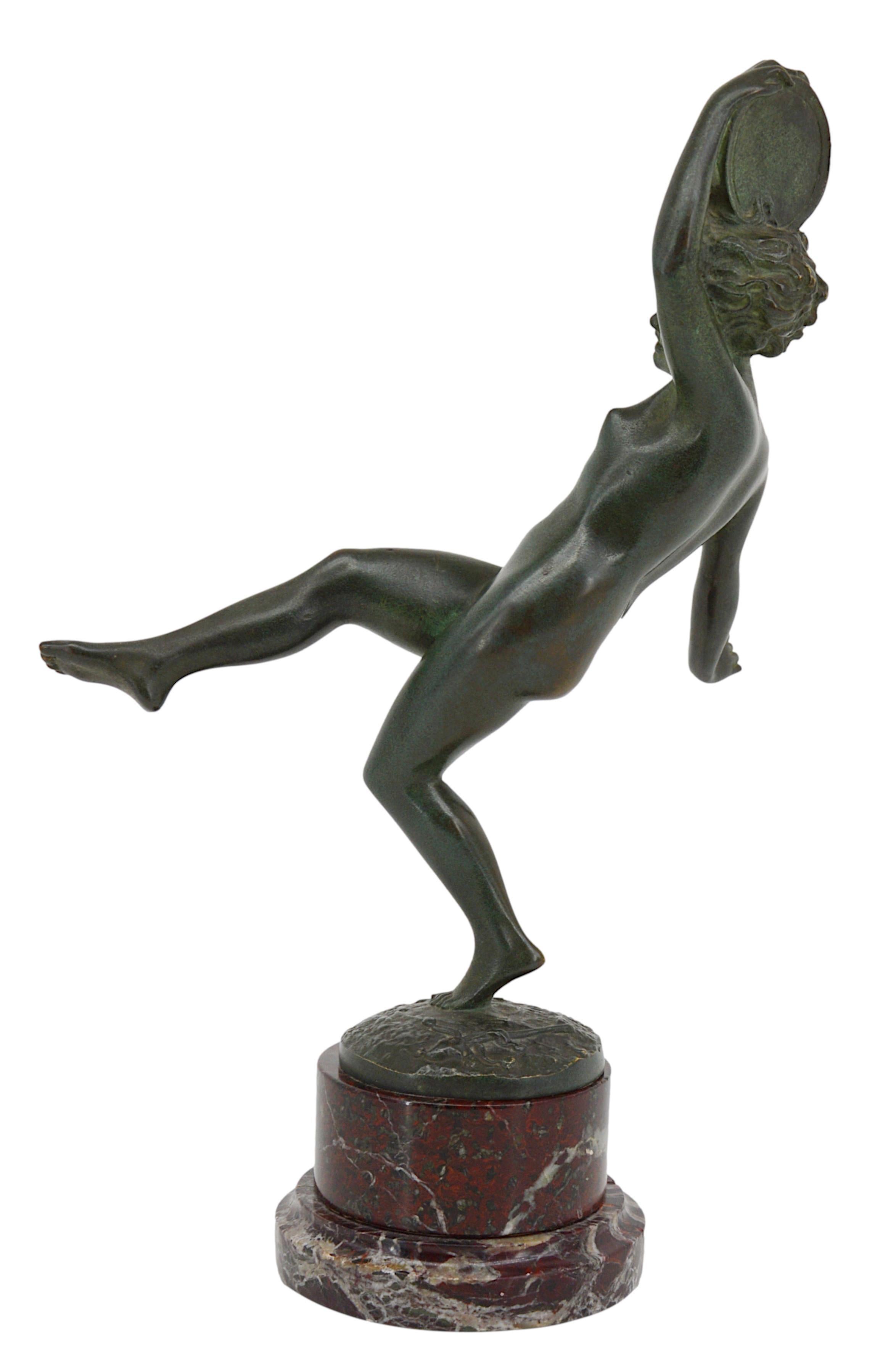 Französische Art-Déco-Bronze-Tänzer-Skulptur von Robert Bousquet, späte 1910er Jahre im Zustand „Hervorragend“ im Angebot in Saint-Amans-des-Cots, FR