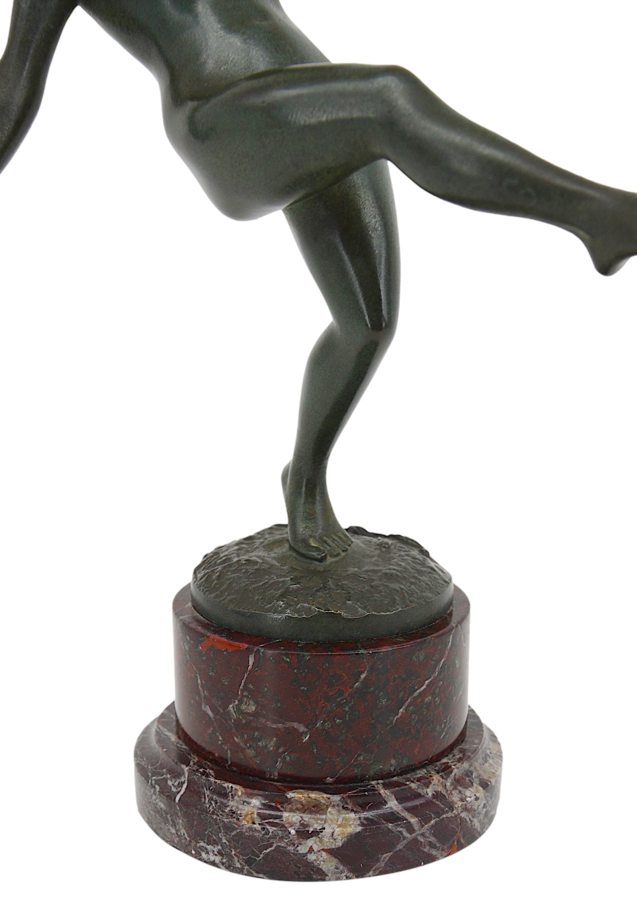 Französische Art-Déco-Bronze-Tänzer-Skulptur von Robert Bousquet, späte 1910er Jahre im Angebot 3