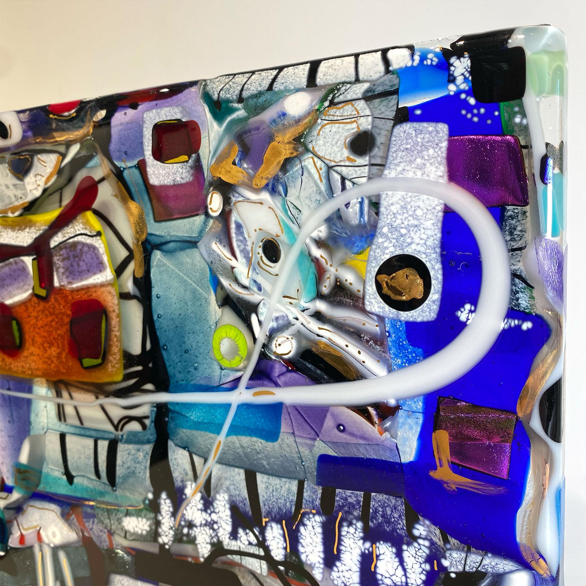 Panneau carré en verre fusionné, sculpture abstraite canadienne brillante en vente 2