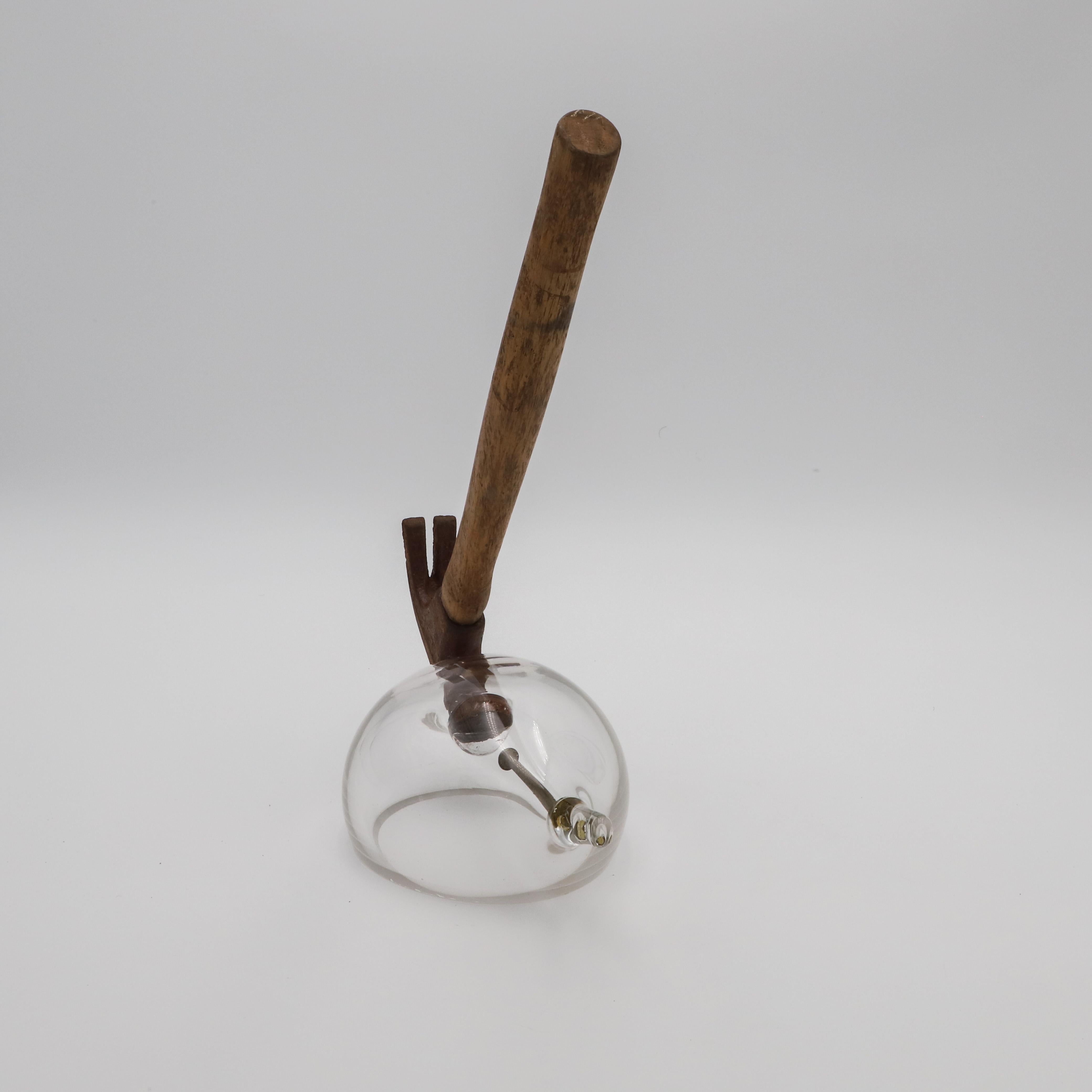 Swingin Hammer ( geblasenes Glasnagelwerkzeug Tischplatte gefundene Objektskulptur Chihuly) im Angebot 2