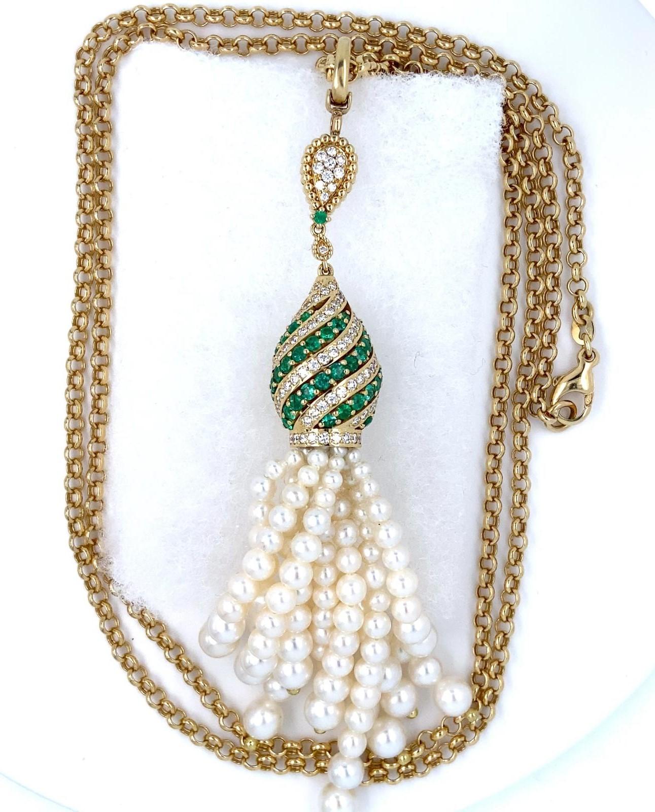 The Beauty of Pearls with the elegance of Emeralds, a timeless fine Italian design completed by diamond in a gold frame.
Emerald Carat Weight: Appx 1.42 carats
Diamond Carat Weight: Appx 1.12 carats
Total Carat Weight: Appx 2.54 carats
Set in 18k