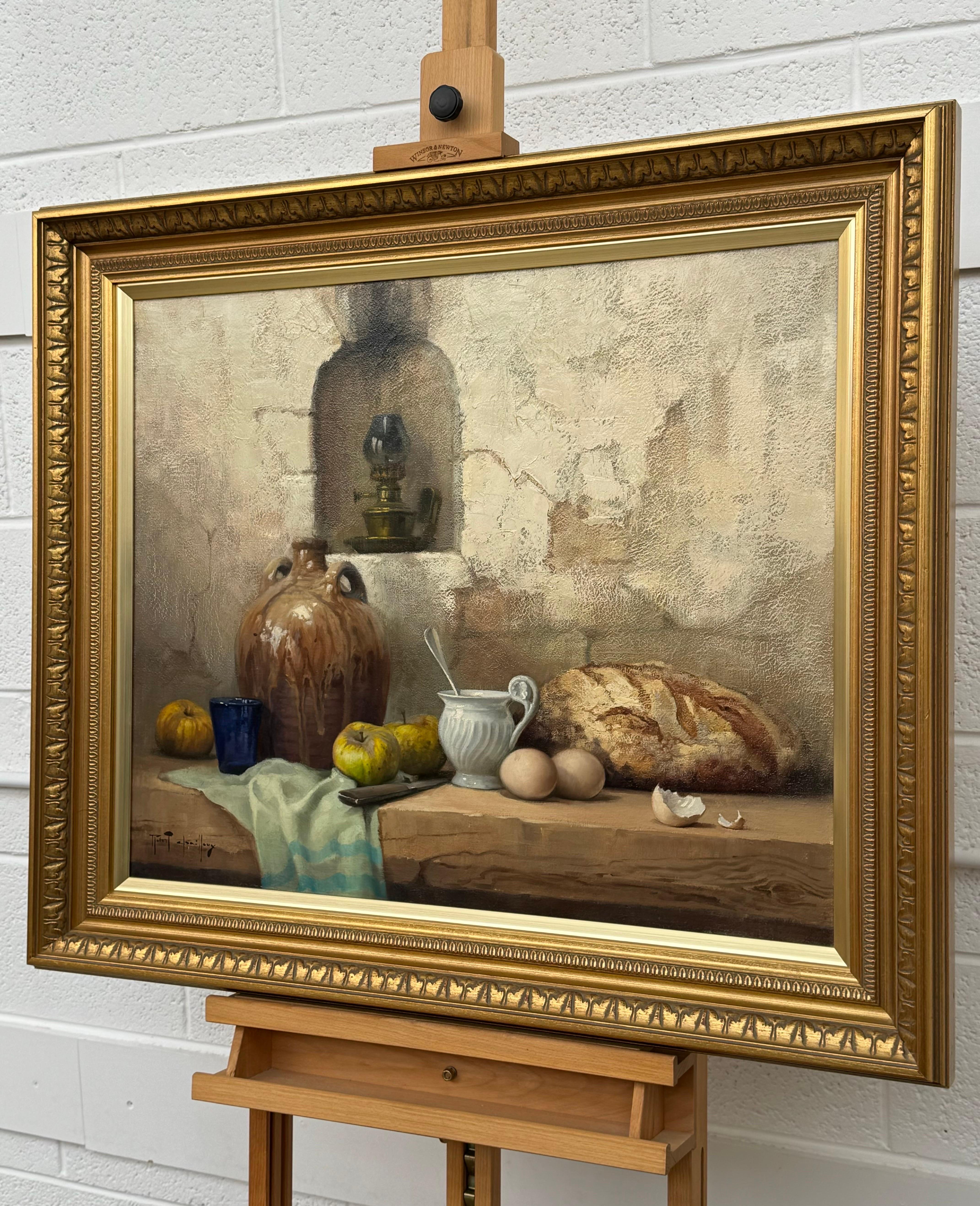 Bodegón con Fruta y Pan Interior Rústico de Granja Francesa por Artista Francés - Still-Life Painting Marrón de Robert Chailloux