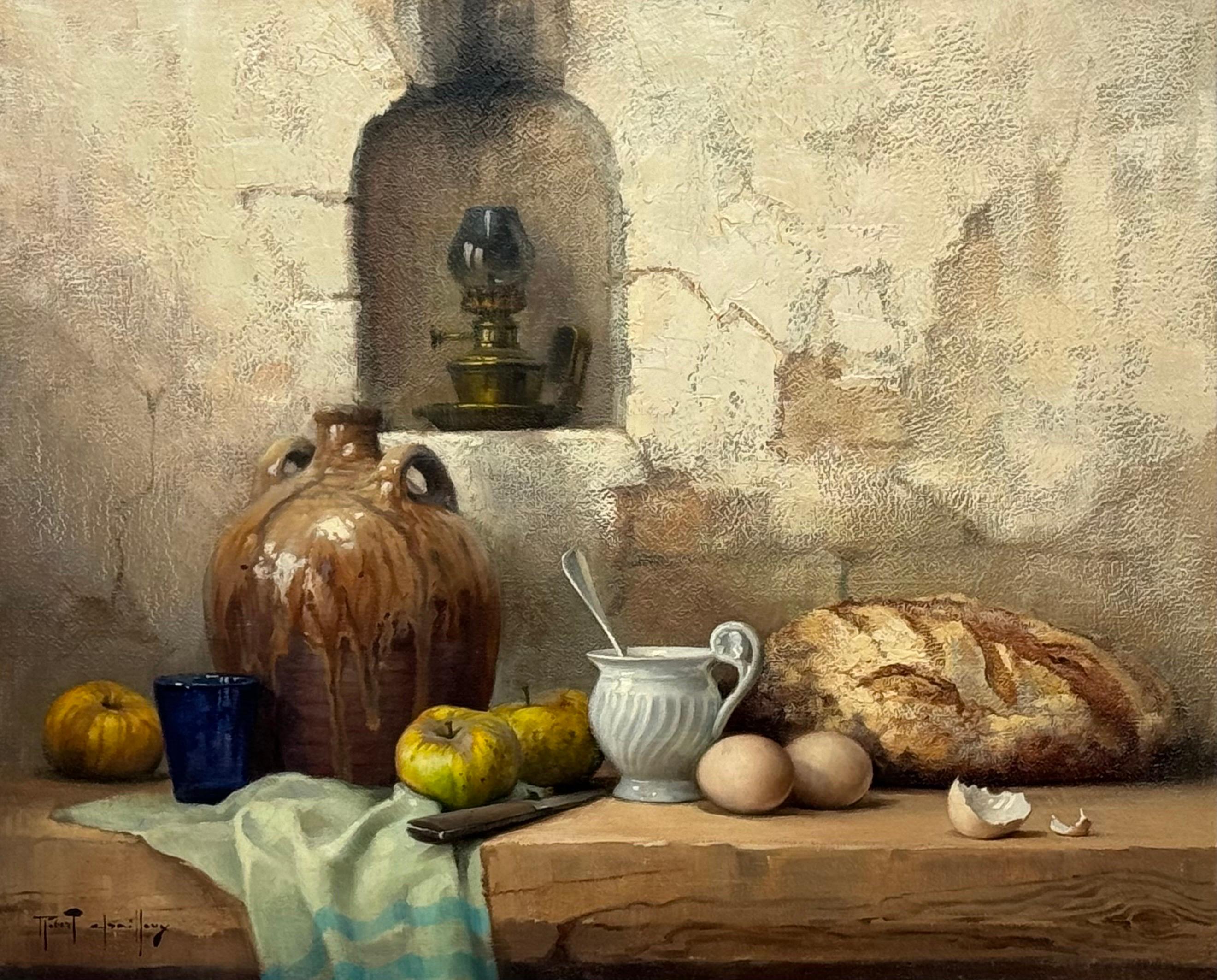 Naturaleza muerta con fruta y pan Interior rústico de granja francesa del artista francés del siglo XX, Robert Chailloux (1913-2006).

Medidas de la obra 29 x 23,5 pulgadas
El marco mide 36 x 31 pulgadas

Este cuadro es un bodegón con una escena de