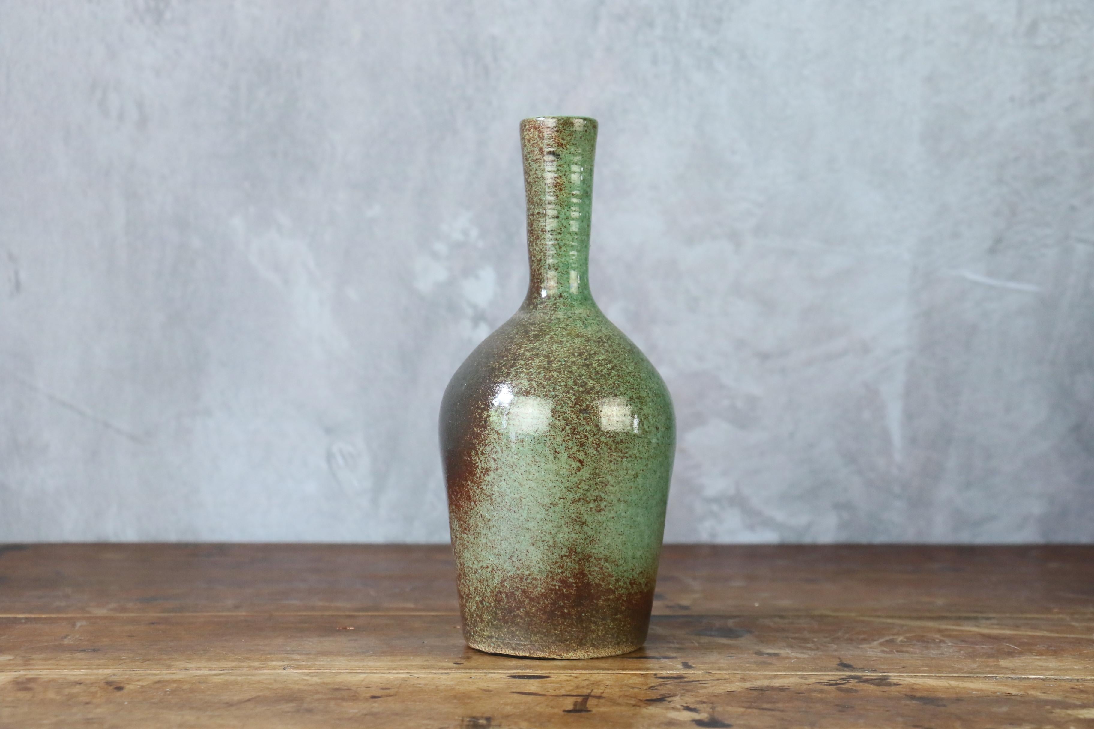 Mid-Century Modern Robert Chiazzo, green ceramic vase, 1960, Bormes, Vallauris, Era Jouve, Picault For Sale