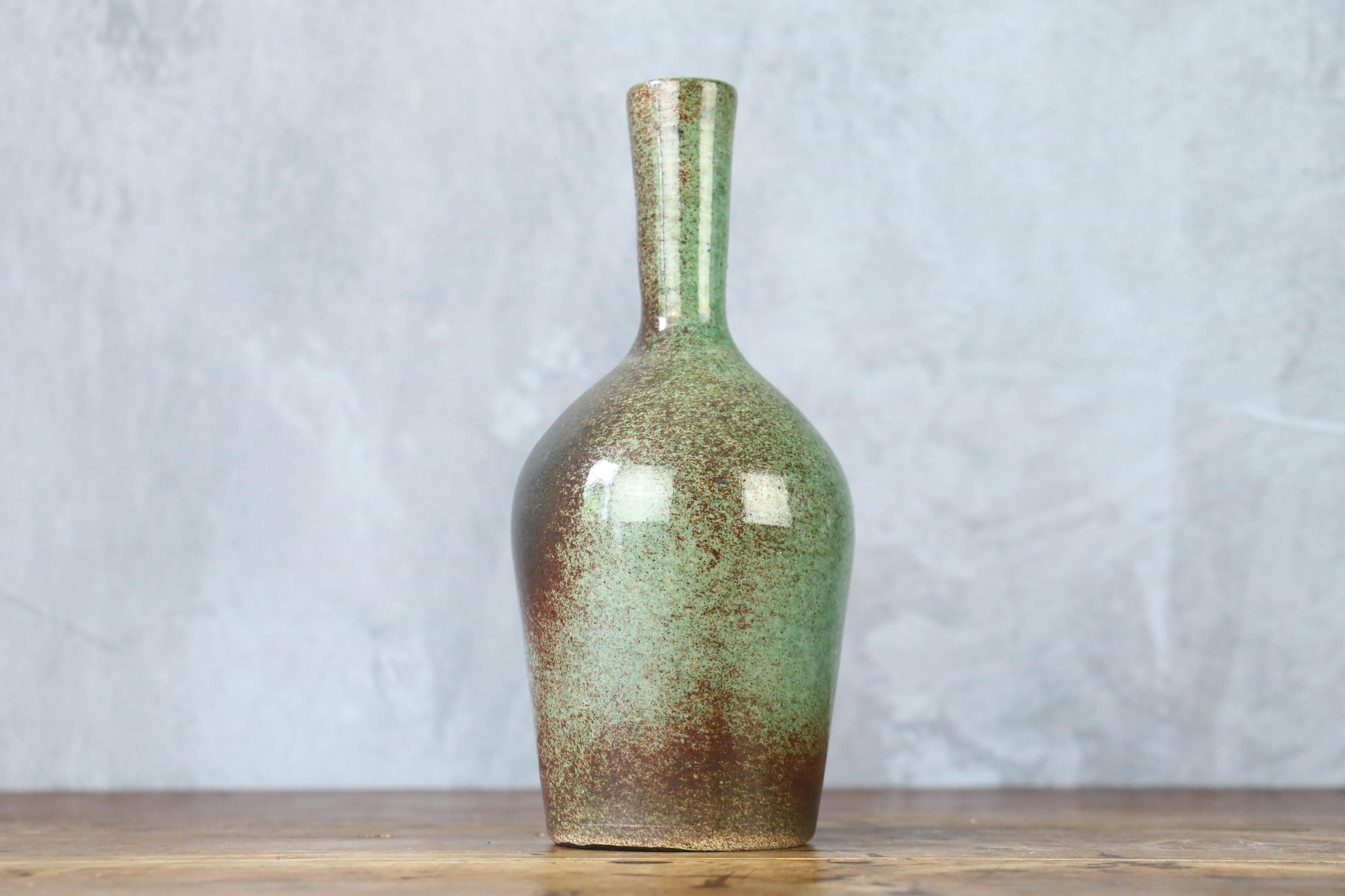 Hand-Crafted Robert Chiazzo, green ceramic vase, 1960, Bormes, Vallauris, Era Jouve, Picault For Sale