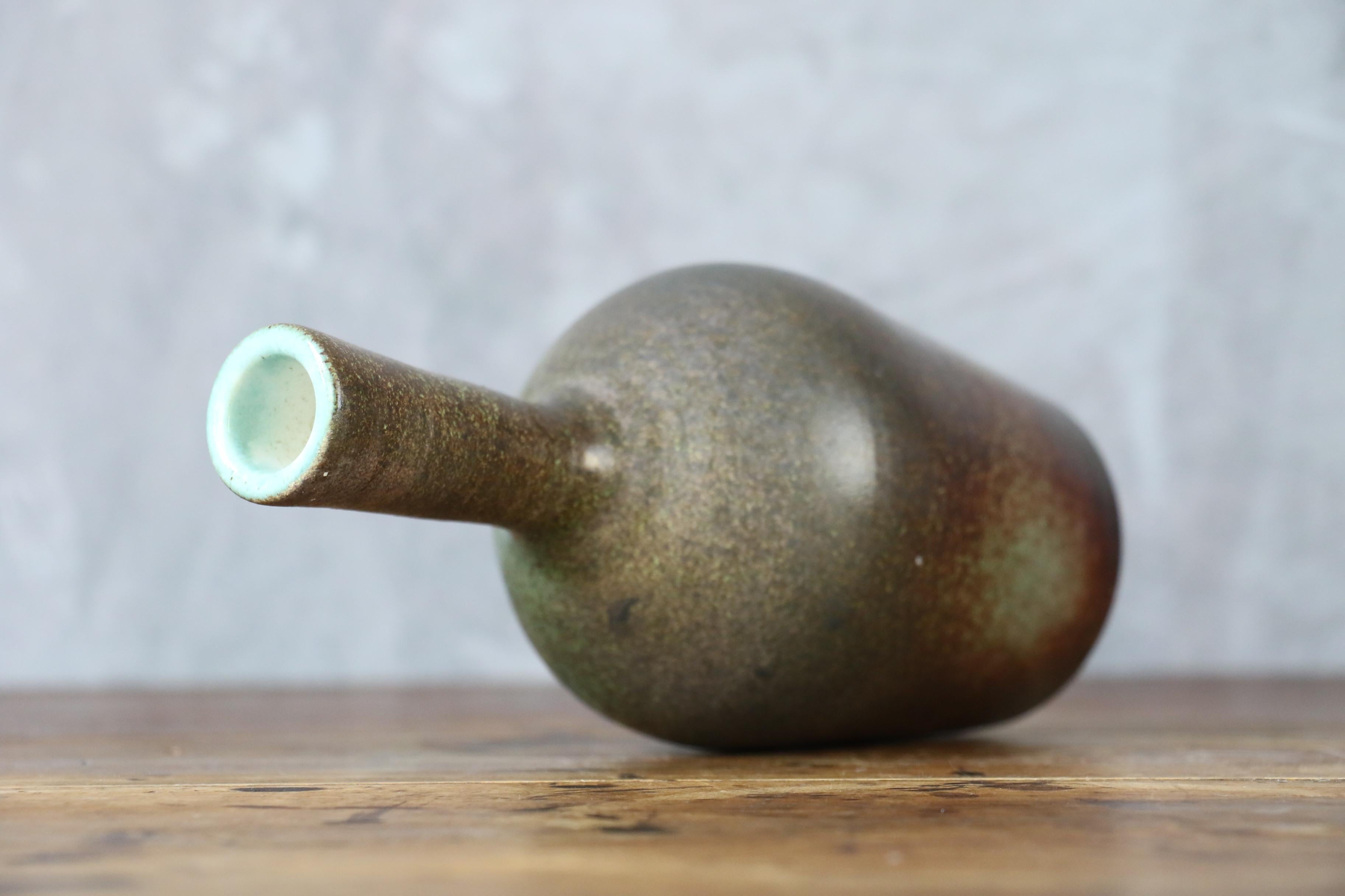 Ceramic Robert Chiazzo, green ceramic vase, 1960, Bormes, Vallauris, Era Jouve, Picault For Sale