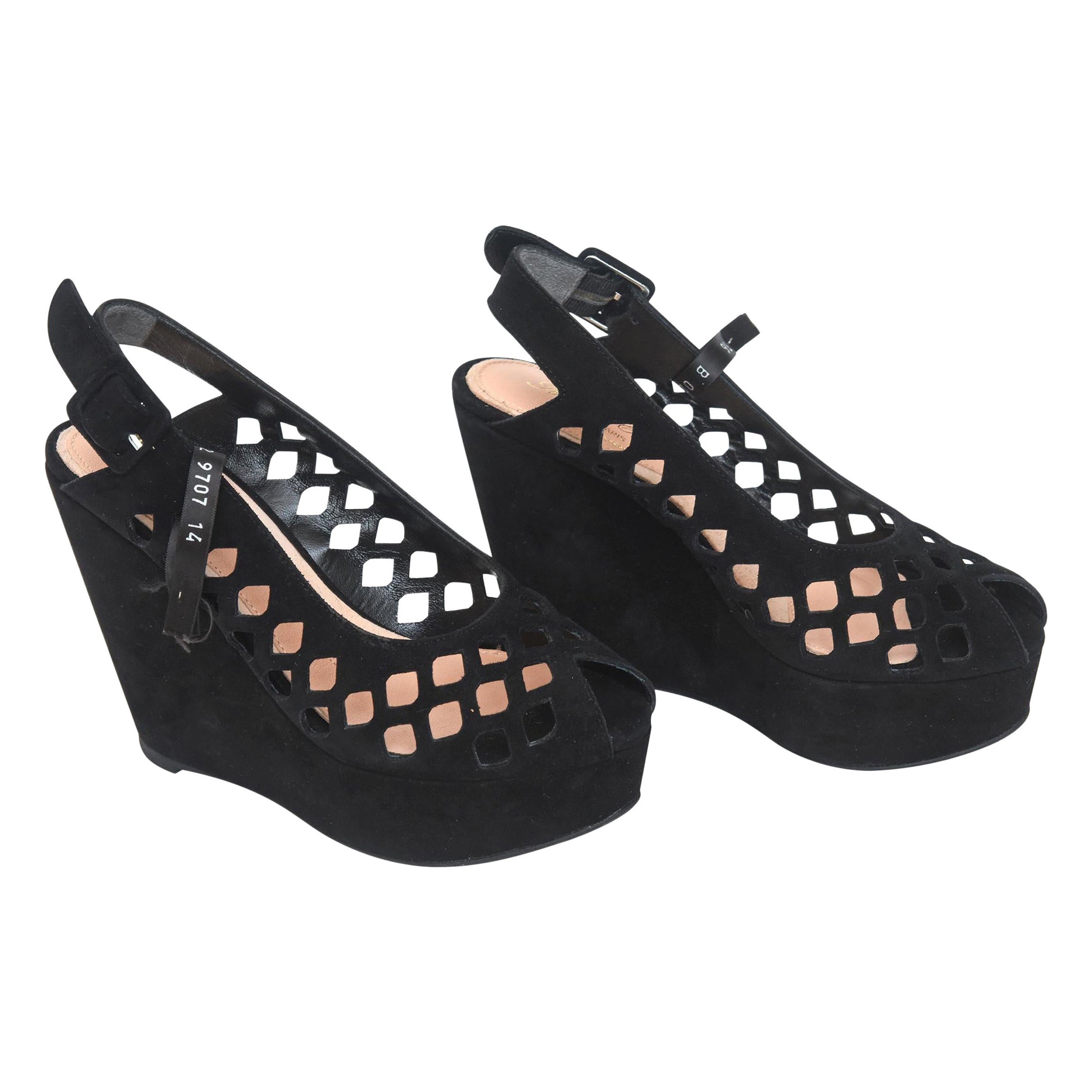 Robert Clergerie Scarpe con plateau in camoscio nero ritagliato in vendita