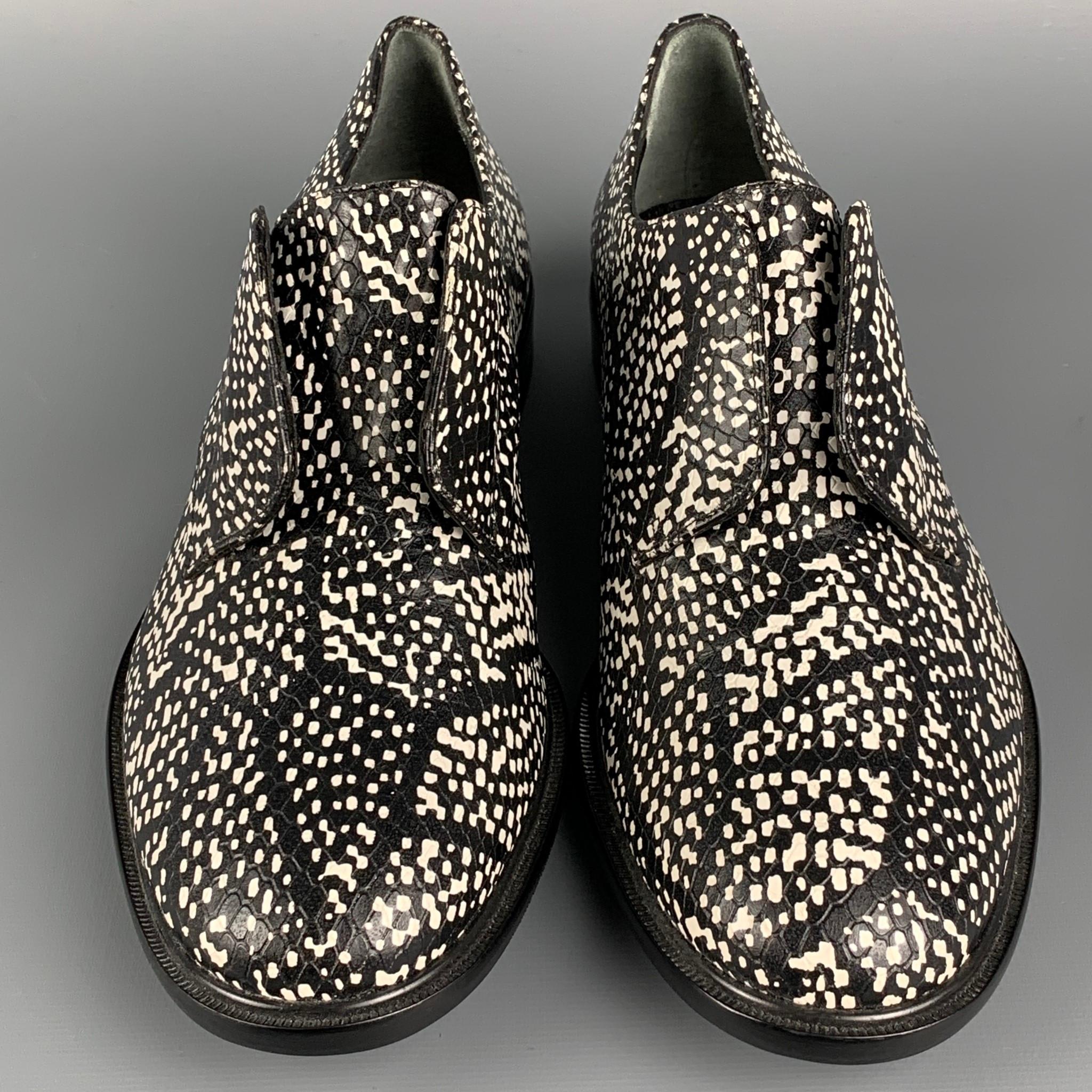 ROBERT CLERGERIE Size 7.5 Black White Leather Print Laceless Shoes In Good Condition In San Francisco, CA