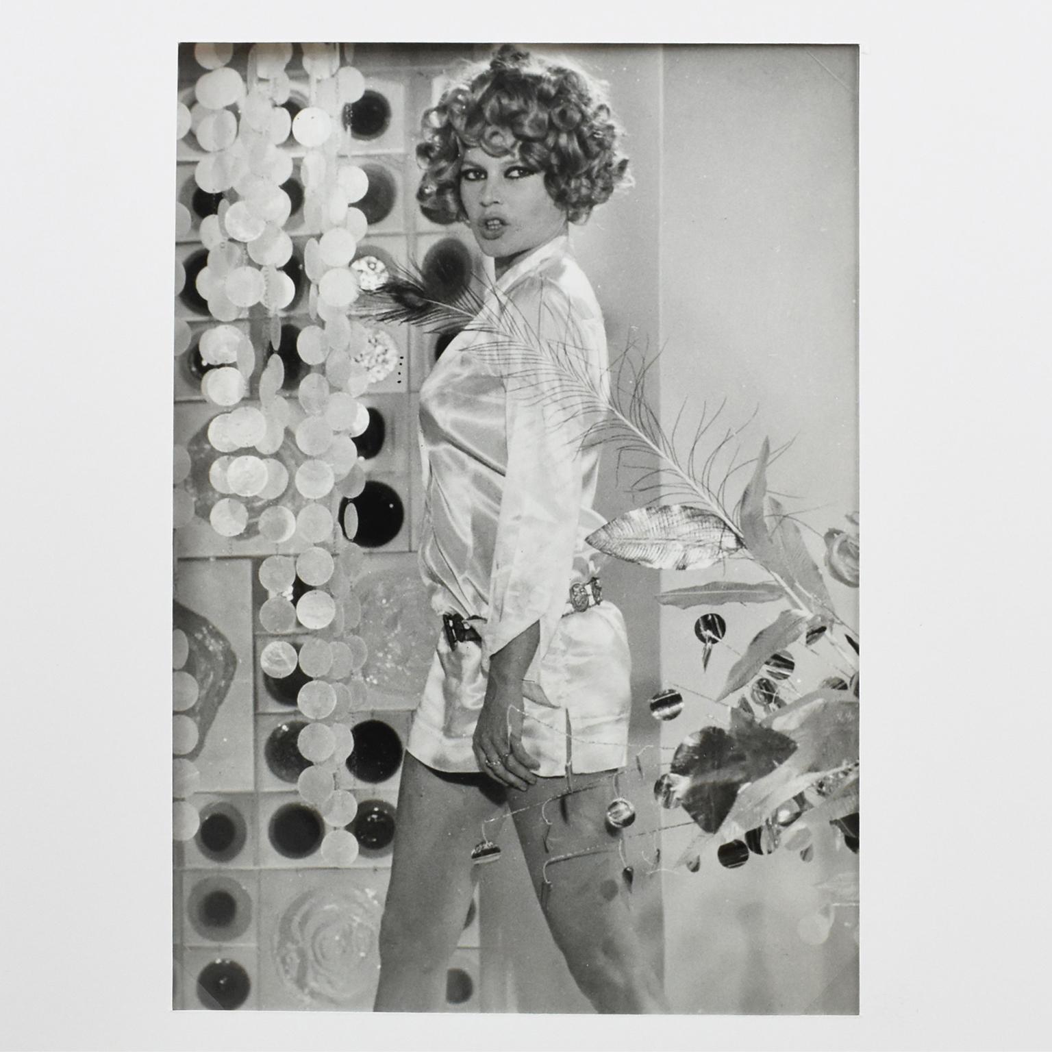 Brigitte Bardot por Robert Cohen para AGIP, Fotografía en gelatina de plata B y W. en venta 1