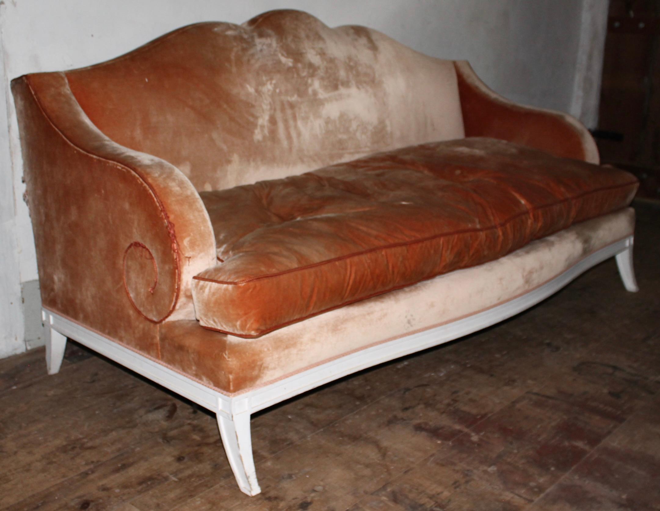 Velours Andre Arbus Style Robert Couturier Canapé Post Modern en velours pêche en vente