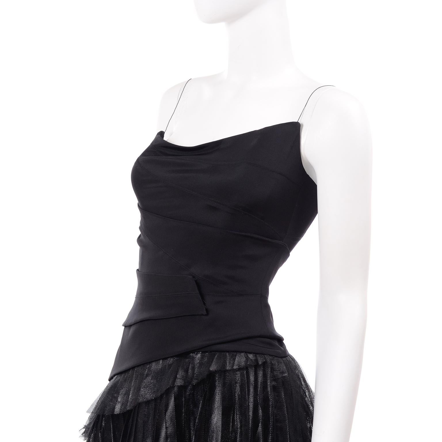 Danes - Robe de soirée noire vintage avec jupe asymétrique plissée en tulle métallique en vente 3