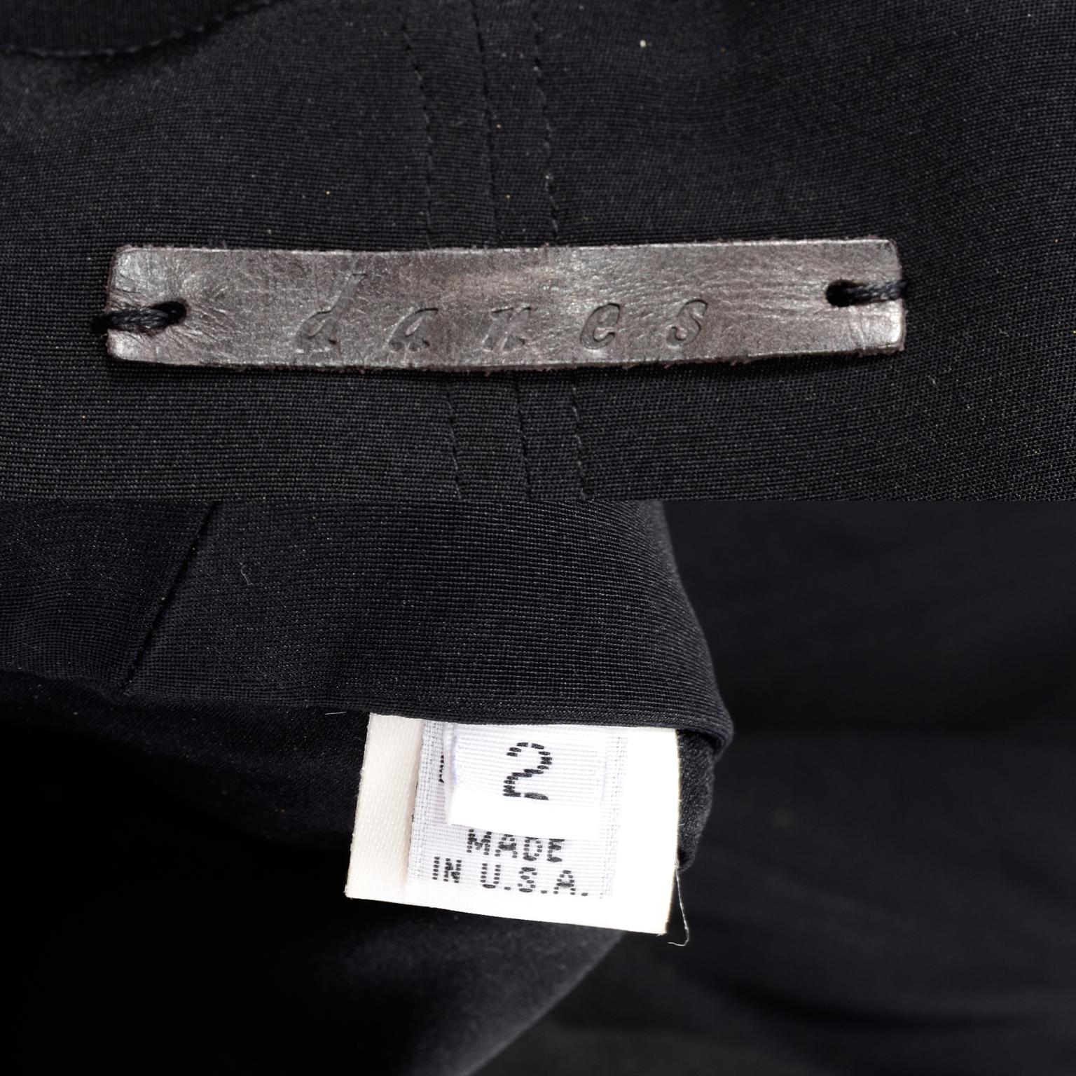 Danes - Robe de soirée noire vintage avec jupe asymétrique plissée en tulle métallique en vente 5
