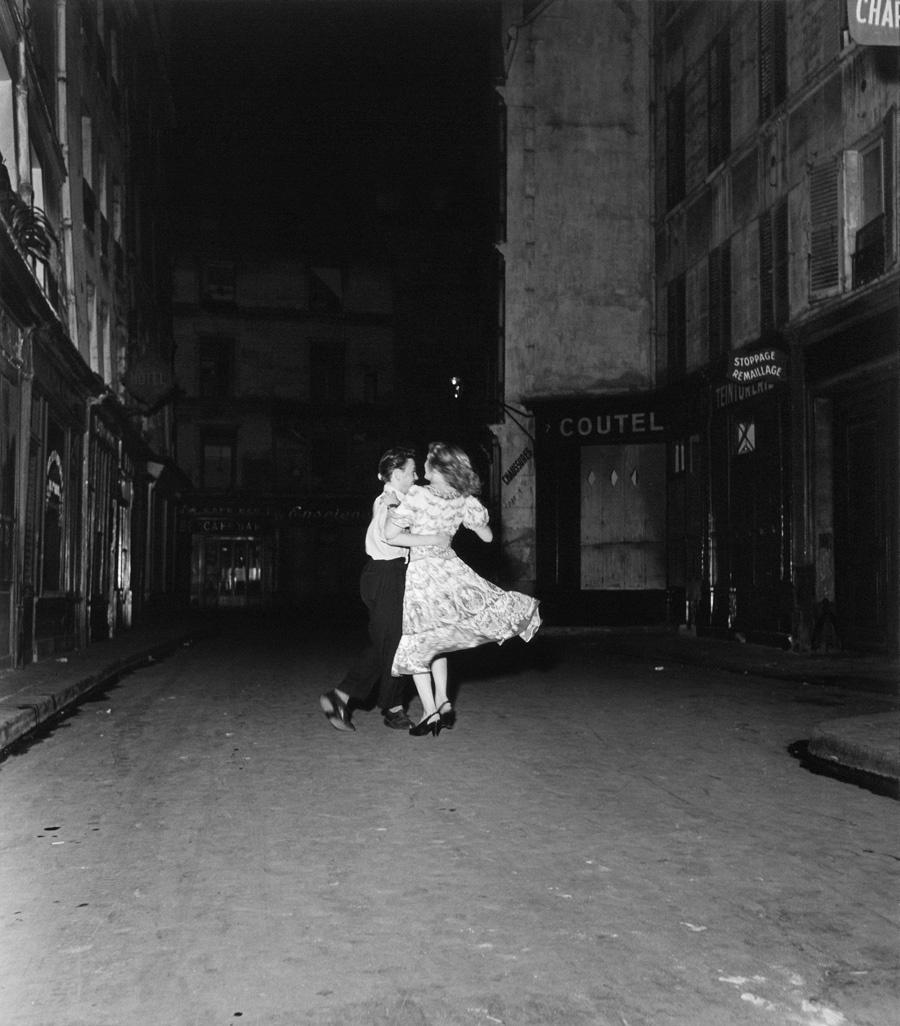 Robert Doisneau  Black and White Photograph - La Derniere Valse Du 14 Juillet, 1949