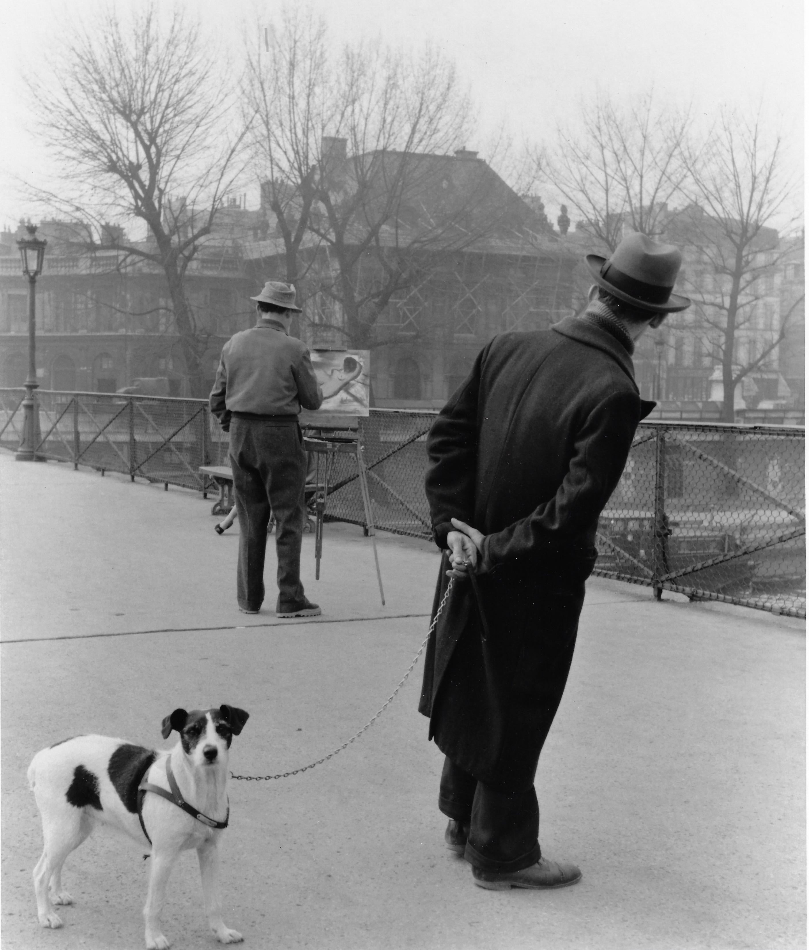 Robert Doisneau Black and White Photograph - Le Fox-Terrier du Pont de Arts