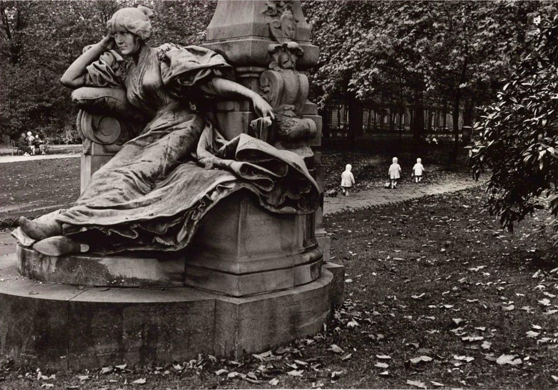 Trois Petits Enfants Blancs, 1971