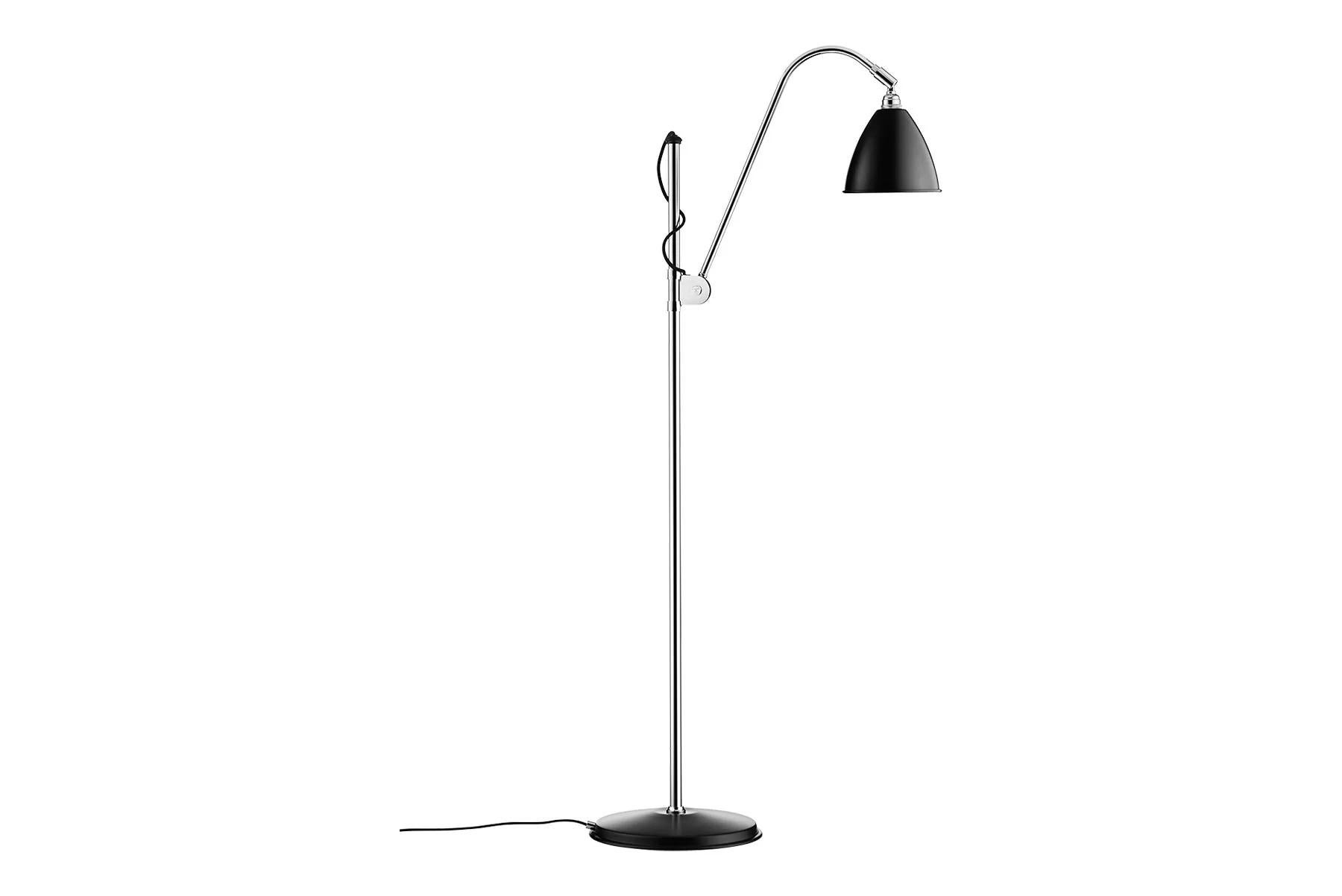 The Bestlite BL3 floor lamp in two sizes was designed in 1930 by Robert Dudley Best, a British designer highly influenced by Bauhaus. Its clean lines and elegant expression are combined with great functionality of the adjustable arm, both horizontal
