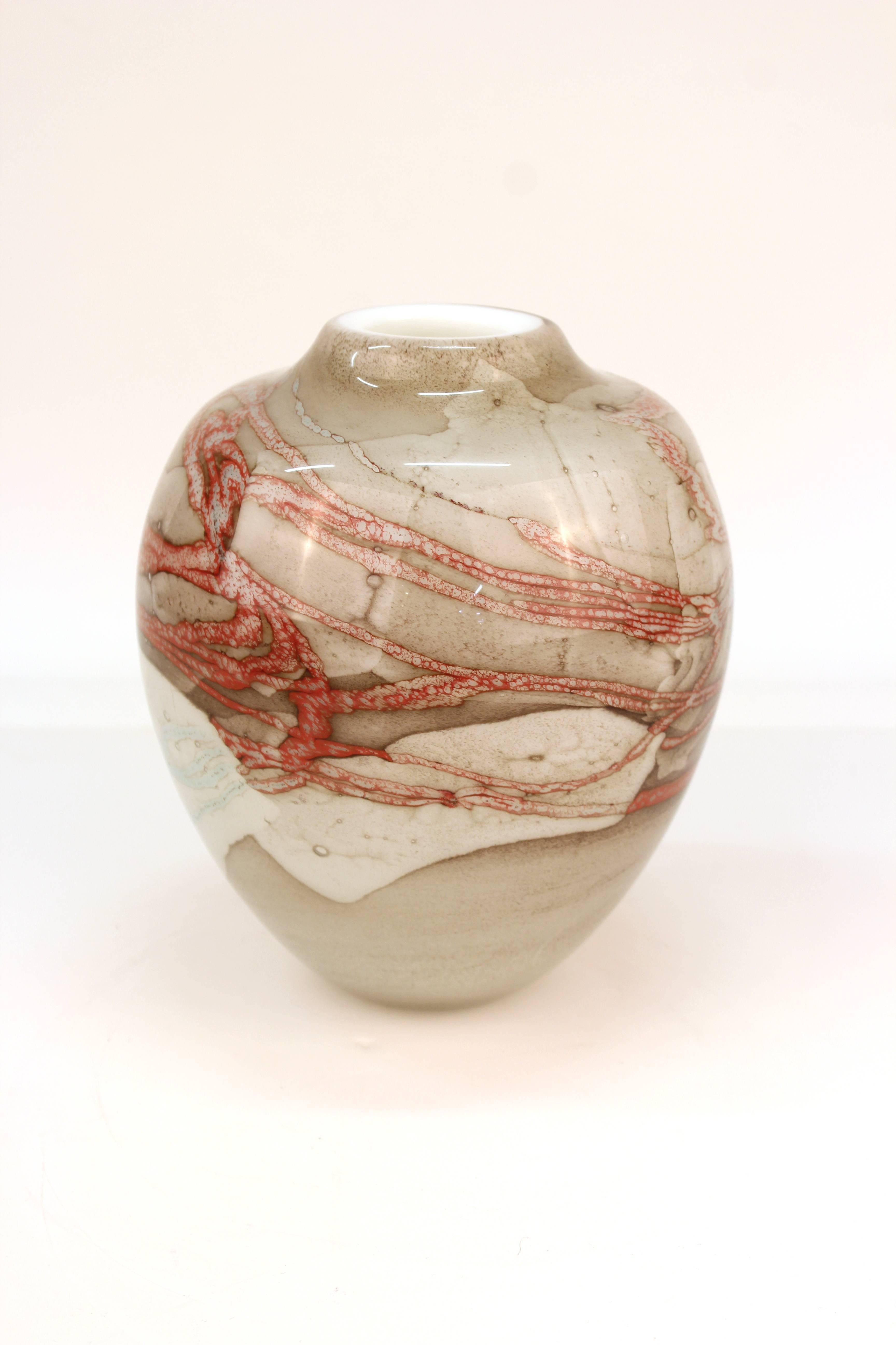 Robert DuGrenier Modern Studio Art Glass Vase, Signed In Good Condition For Sale In New York, NY