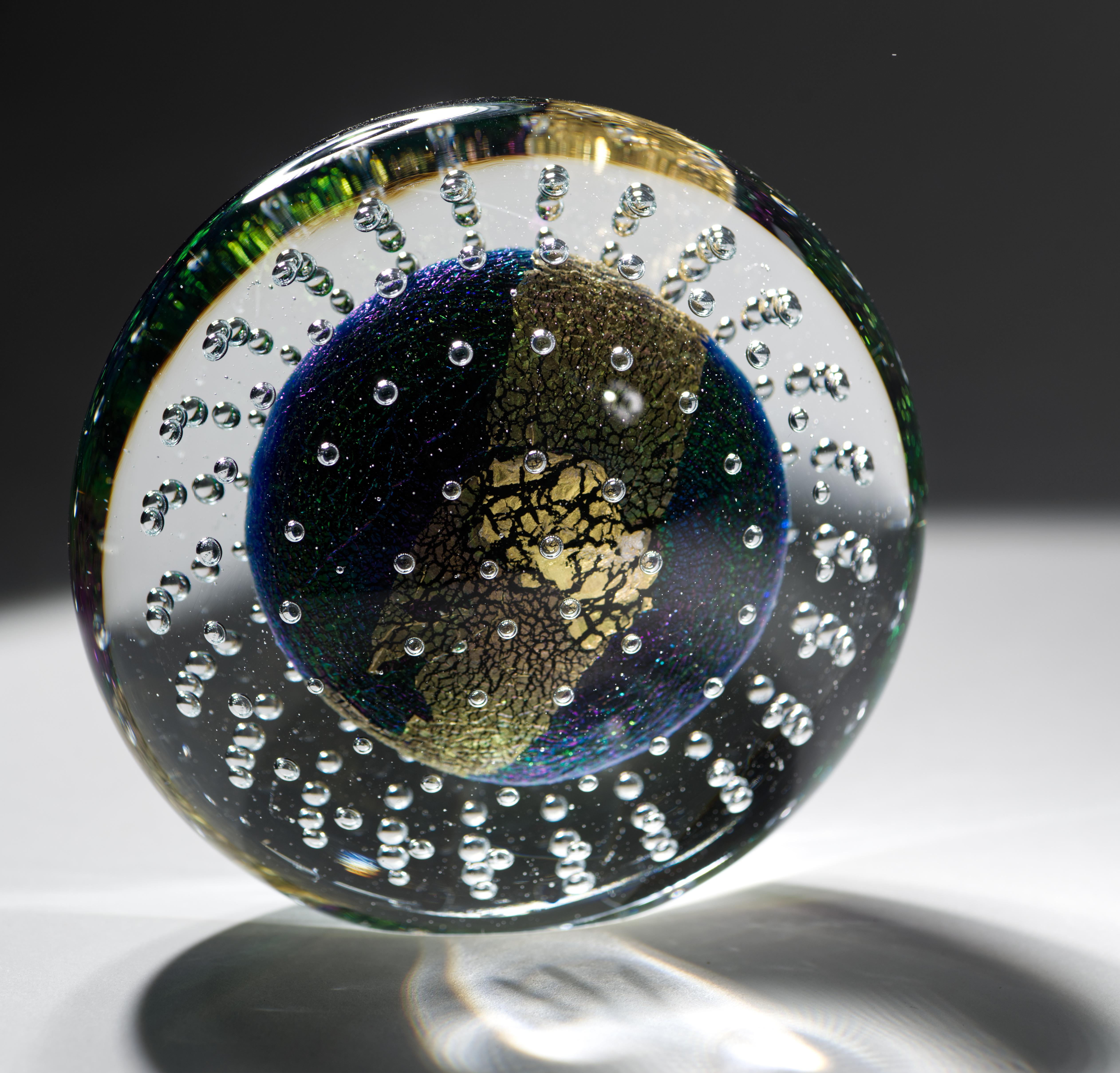 Robert Eickholt Scultura a disco dicroico di grandi dimensioni, vetro artistico americano In condizioni buone in vendita a Clifton Springs, NY