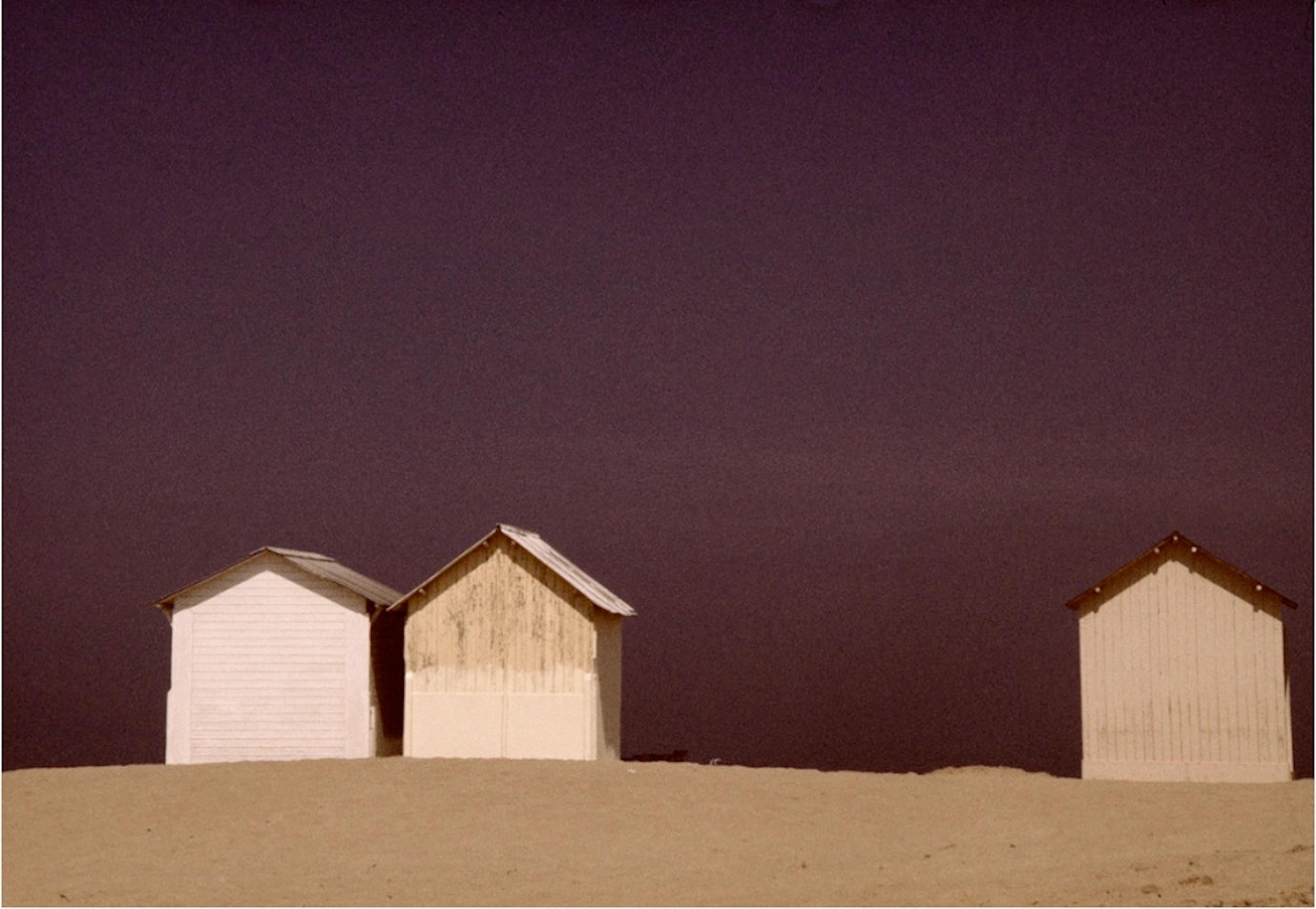 « Normandie France » - Photographie de paysage d'orage - Noir Landscape Photograph par Robert Farber