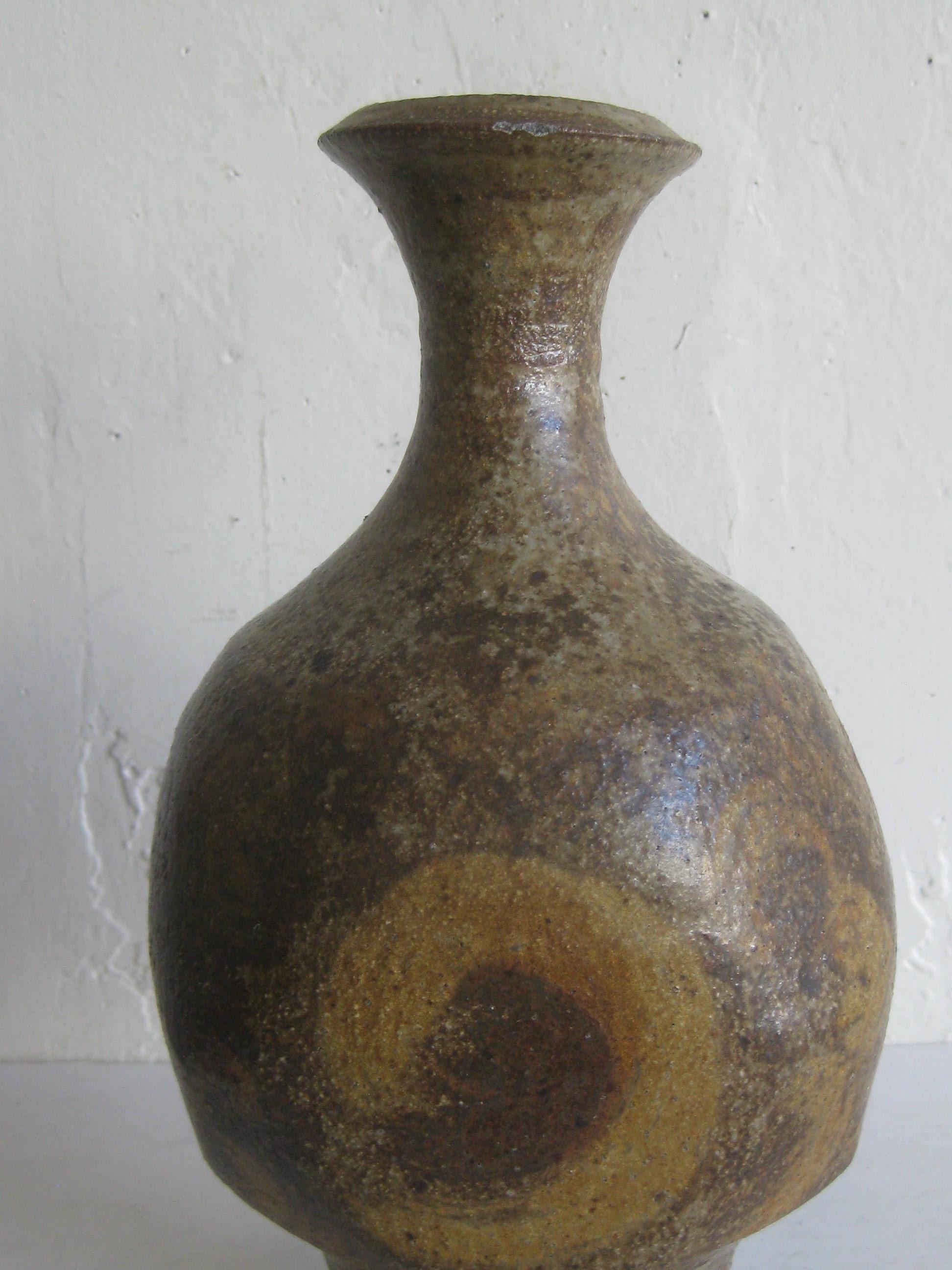 Great studio art pottery vase/vessel by well known British artist, Robert Fournier. The vase has a wonderful design and form. Signed by the artist mark 