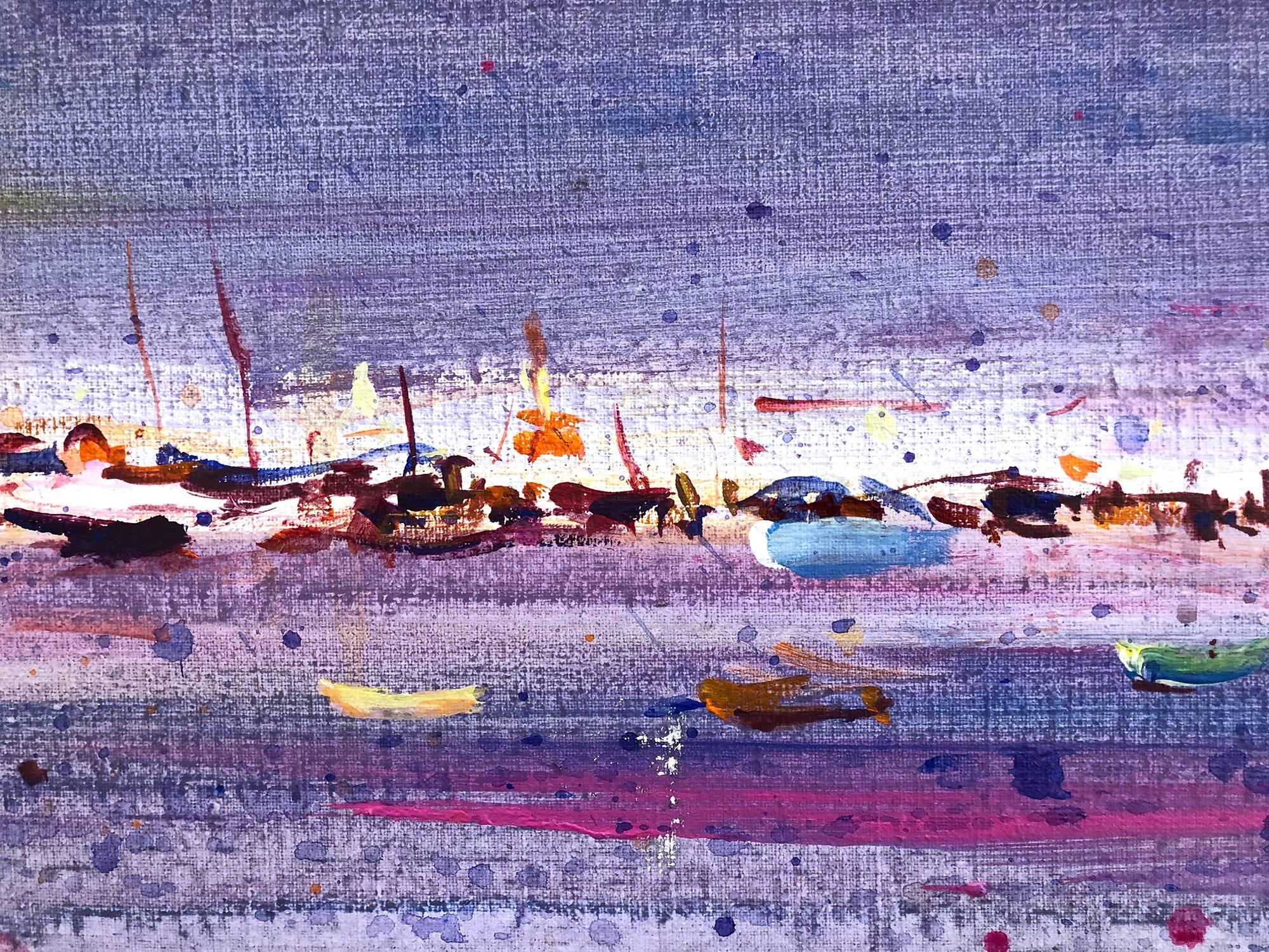 Große abstrakte Figuren am Strand (Grau), Abstract Painting, von Robert Freiman