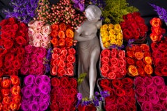 Romantisches Blumenstrauß mit roten Rosen und rosa Rosen von Robert Funk