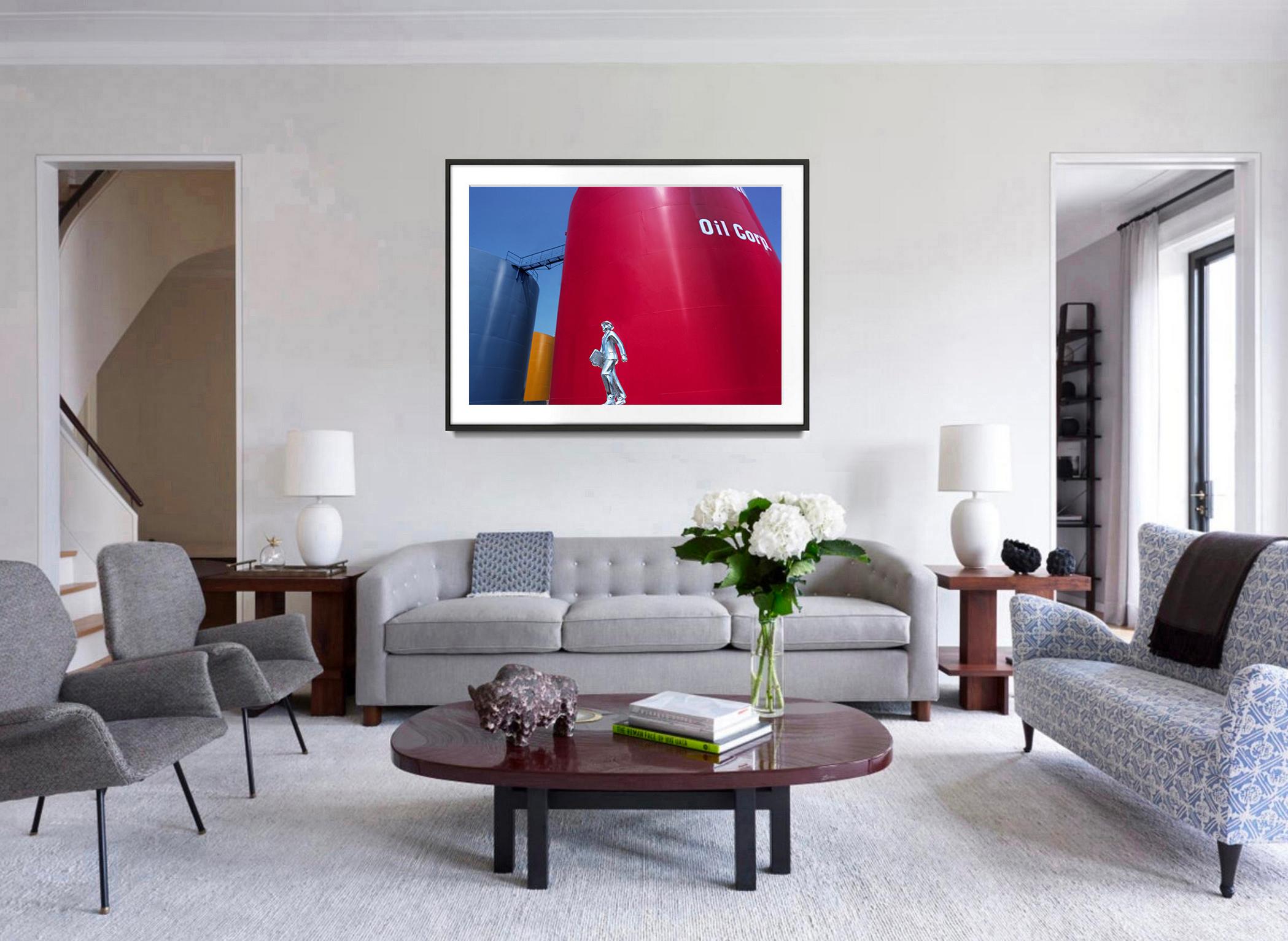 L'uomo d'argento e il carro armato - Colori primari,  Fotografia in scena - Photograph Astrattismo geometrico di Robert Funk