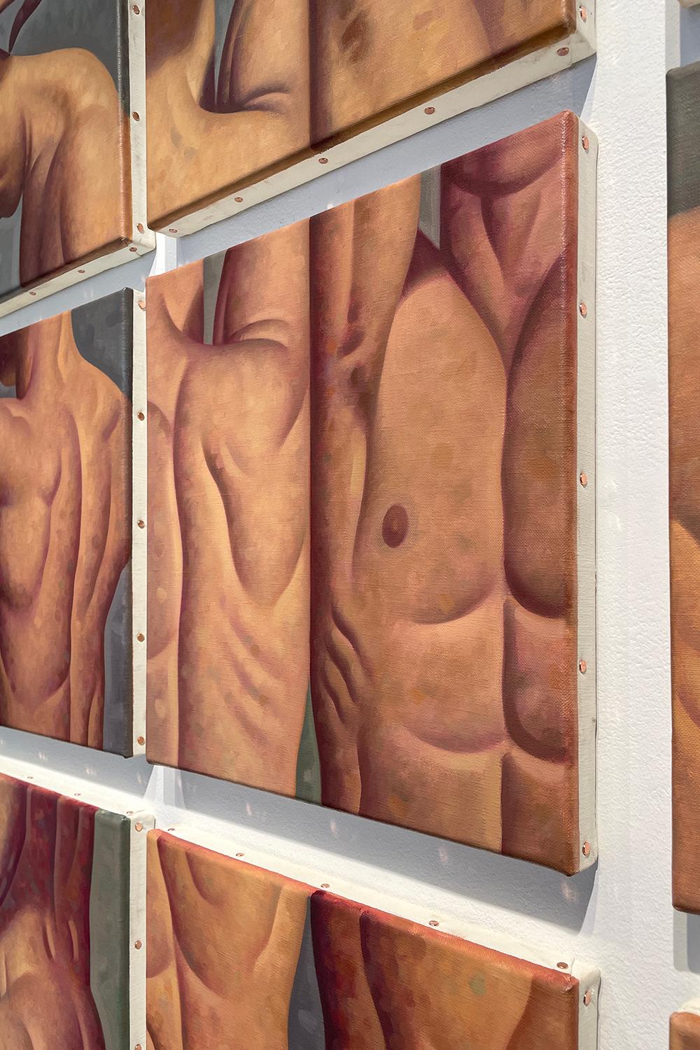 Lección de anatomía, 6 (Pintura figurativa al óleo de dos torsos masculinos musculosos) - Painting de Robert Goldstrom