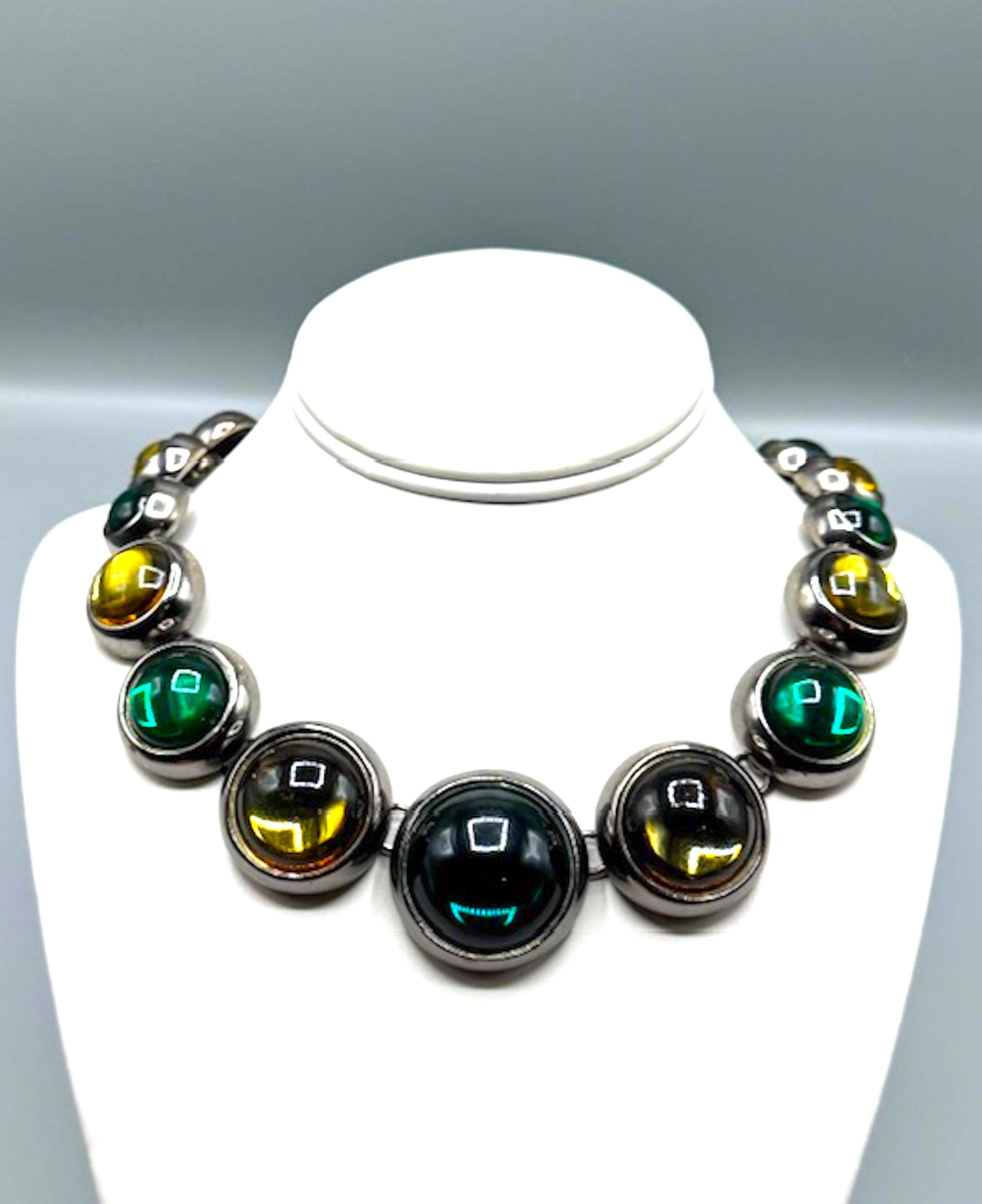 Robert Goossens for Yves Saint Laurent 1980 Collana con smeraldo e citrino cabochon in vendita 7
