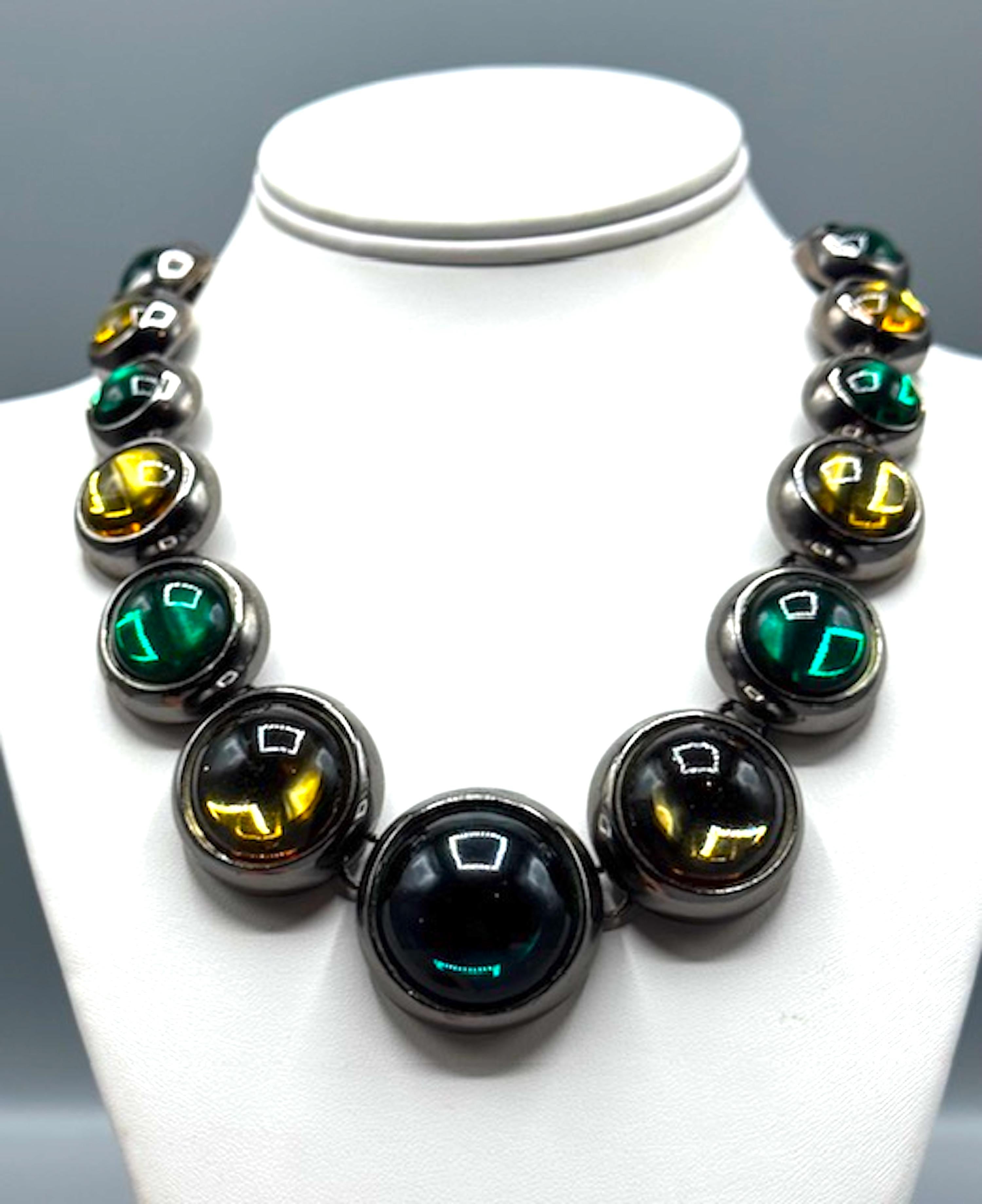 Robert Goossens for Yves Saint Laurent 1980 Collana con smeraldo e citrino cabochon in vendita 4