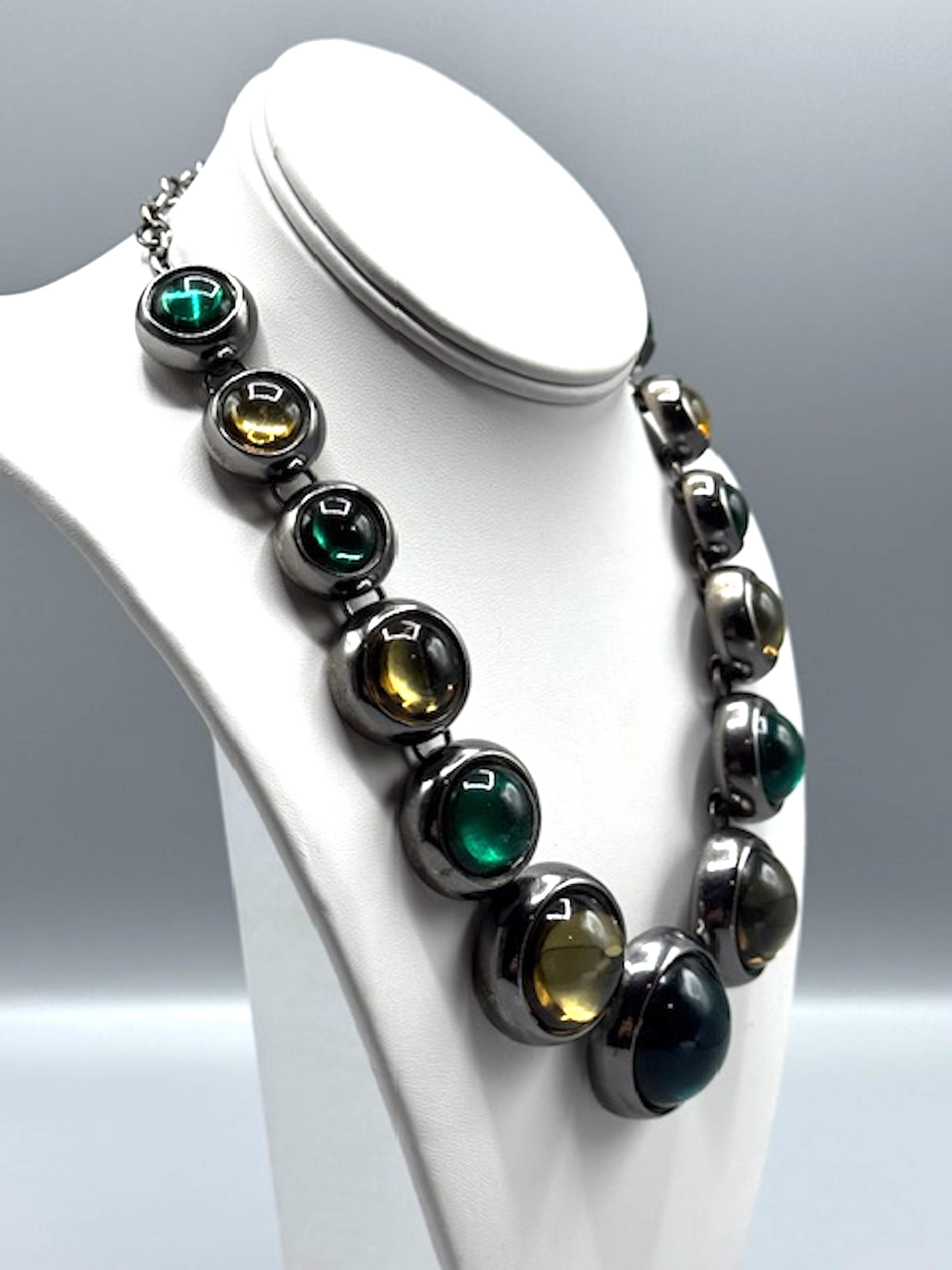 Robert Goossens for Yves Saint Laurent 1980 Collana con smeraldo e citrino cabochon in vendita 5