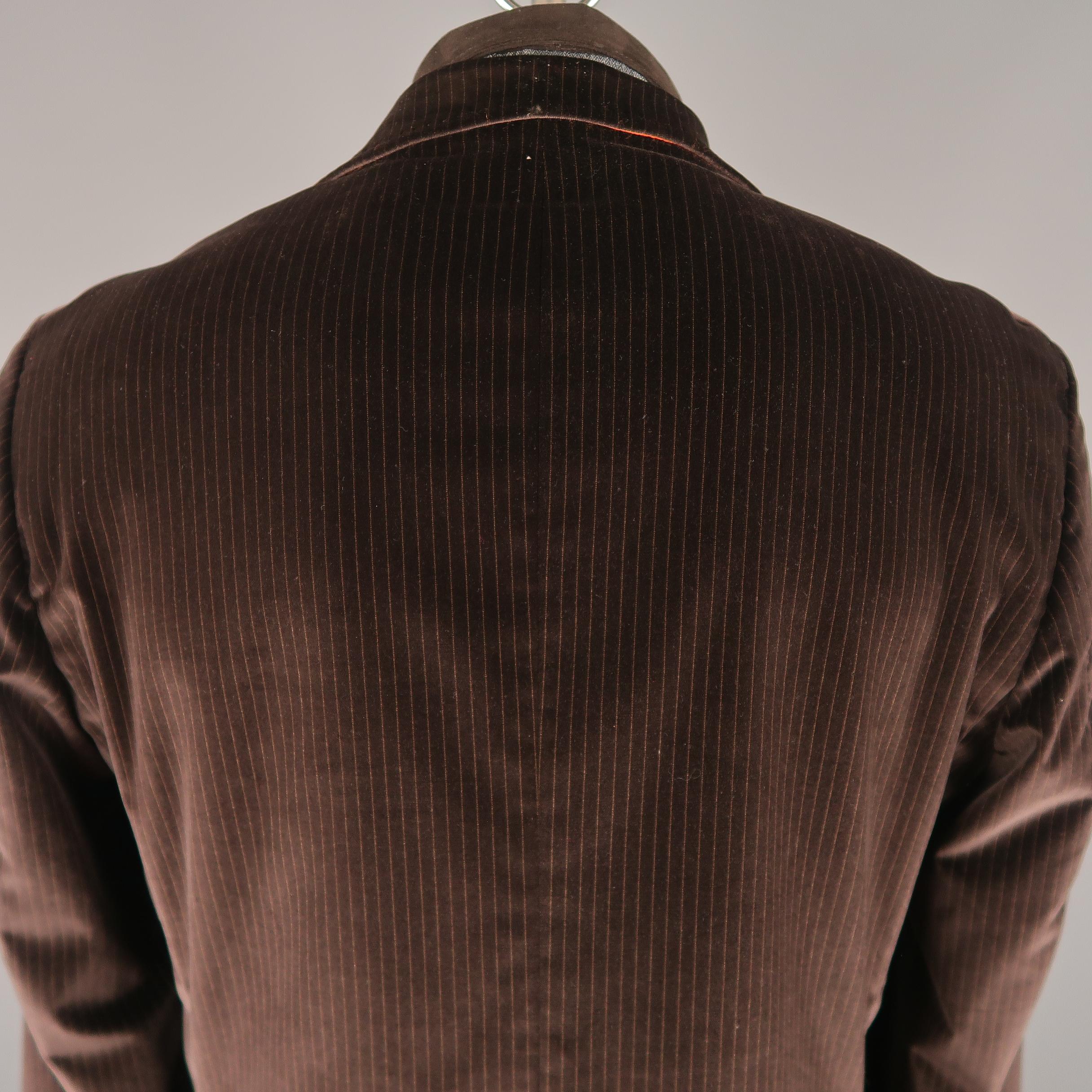 ROBERT GRAHAM 44 Brown Stripe Velvet Notch Lapel Jacket In Excellent Condition In San Francisco, CA