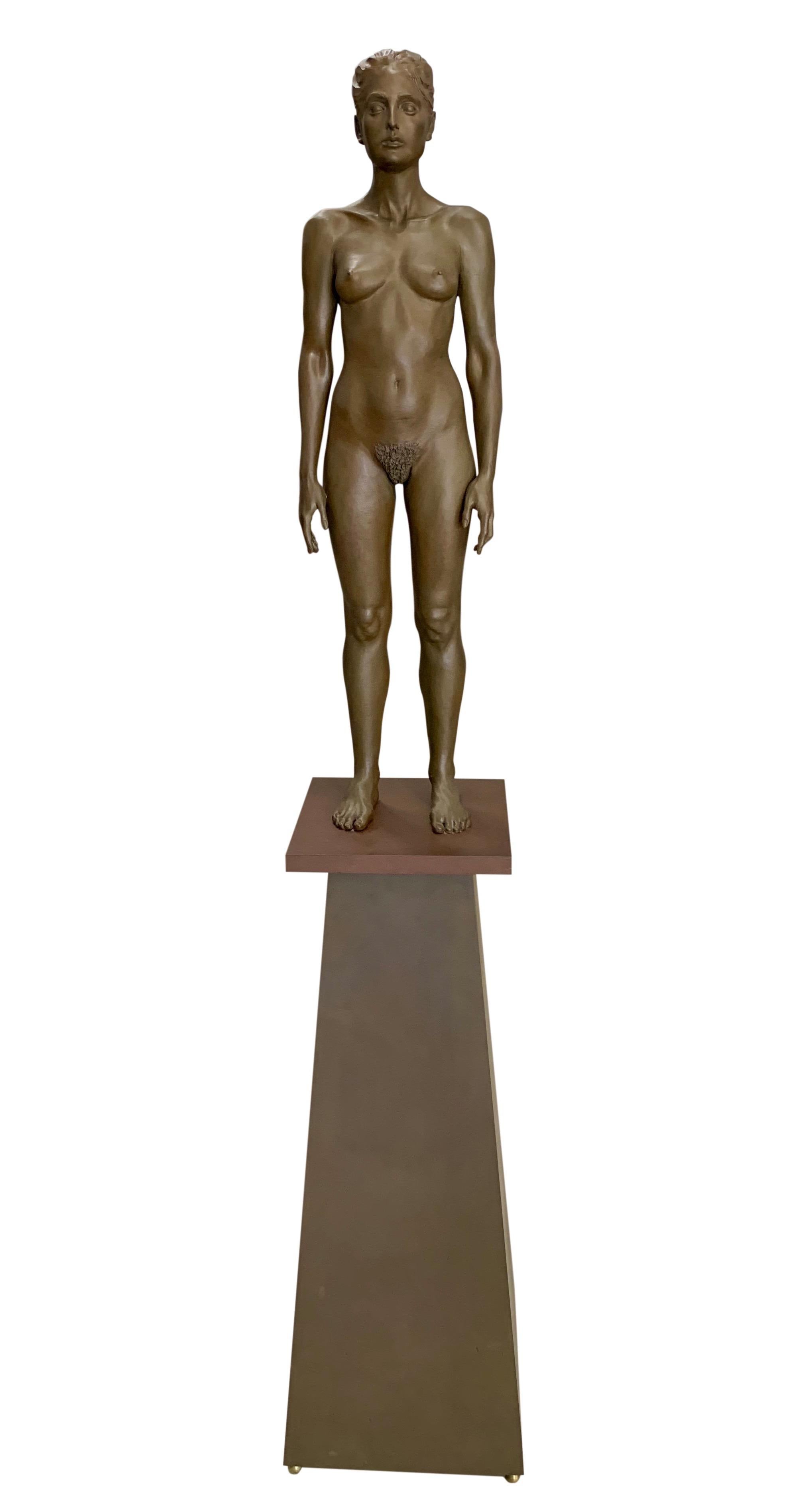 Bronzefigur mit dem Titel „Kim“ von Robert Graham im Angebot 3