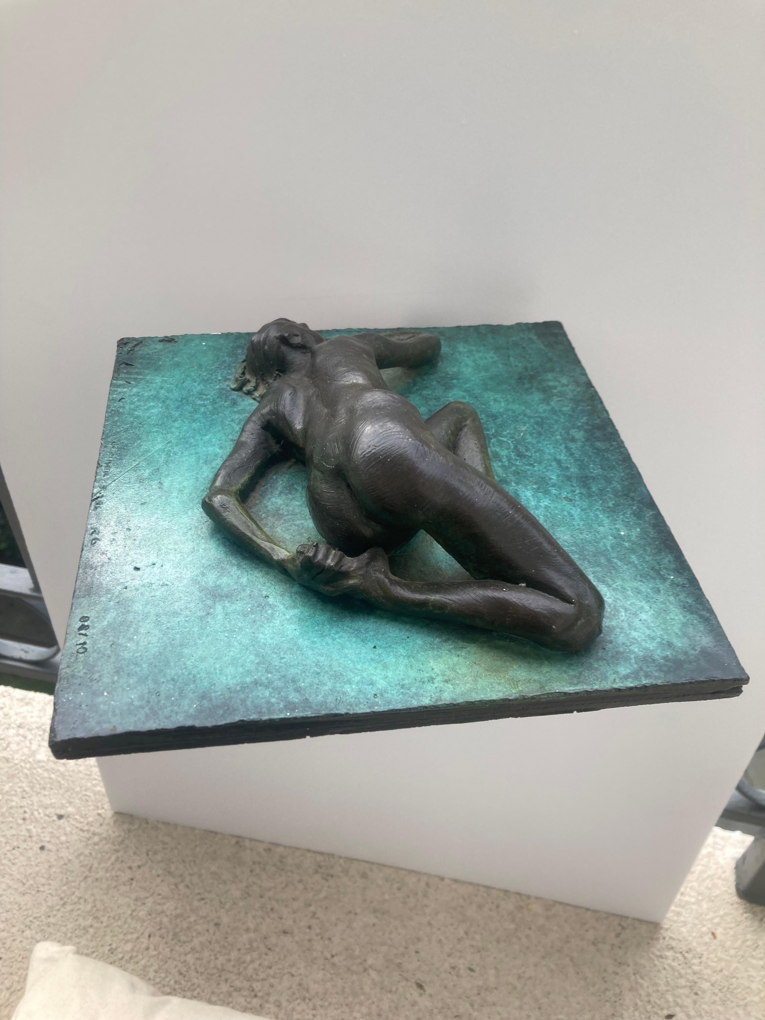 Sculpture de nu en bronze de Robert Graham, / mur/table TitreJennifer4/10,1996.RG en vente 3