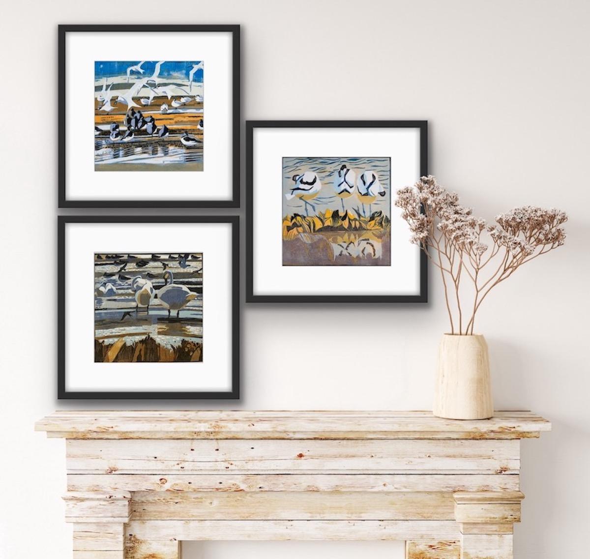 Später September, Preening Avocets and Departure Triptychon – Painting von Robert Greenhalf